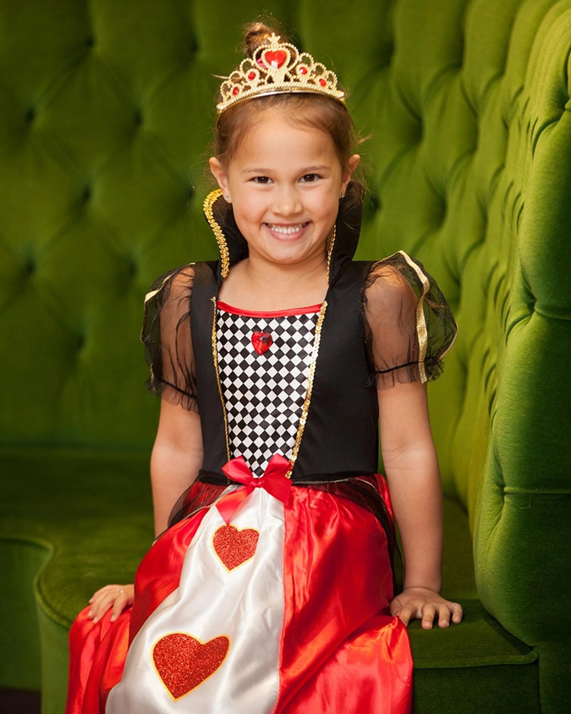 4 Alice in Wonderland Queen of Hearts Costume Size 9-10 Years, 4 of 5