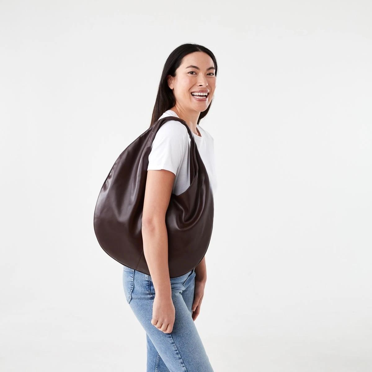 4 Scoop Shoulder Bag CHOCOLATE PLUM, 4 of 9