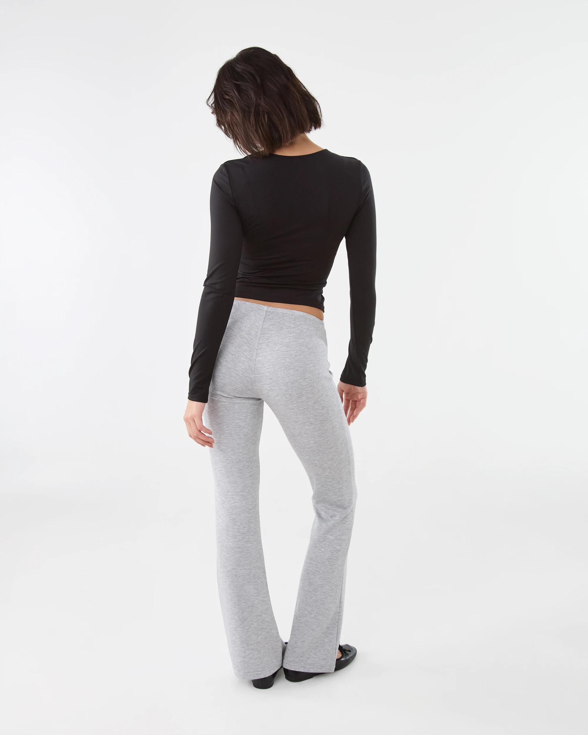 4 Long Sleeve Contour V-Neck Top Black, 4 of 7