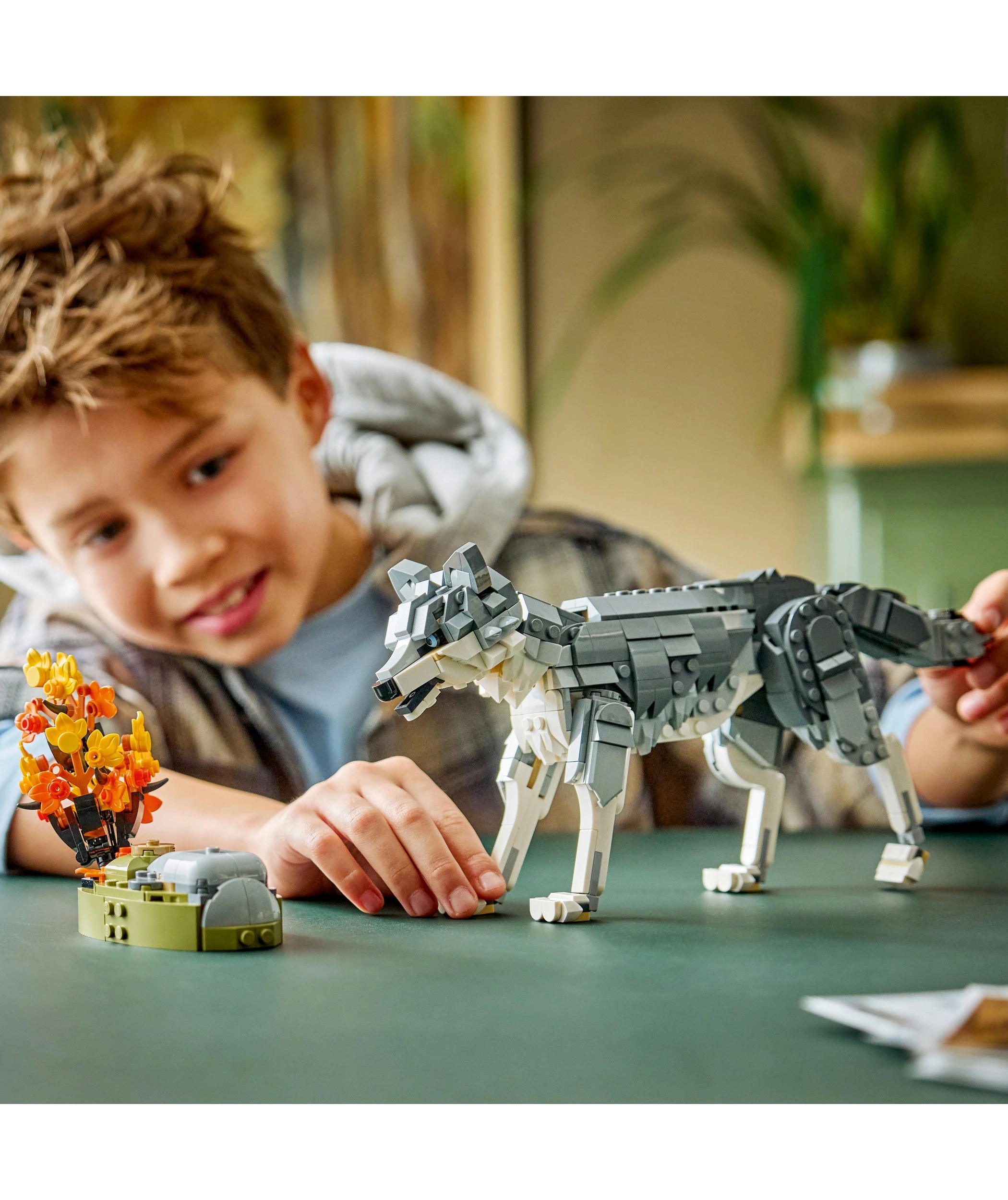 8 LEGO Creator Forest Animals: Grey Wolf 31393, 8 of 10