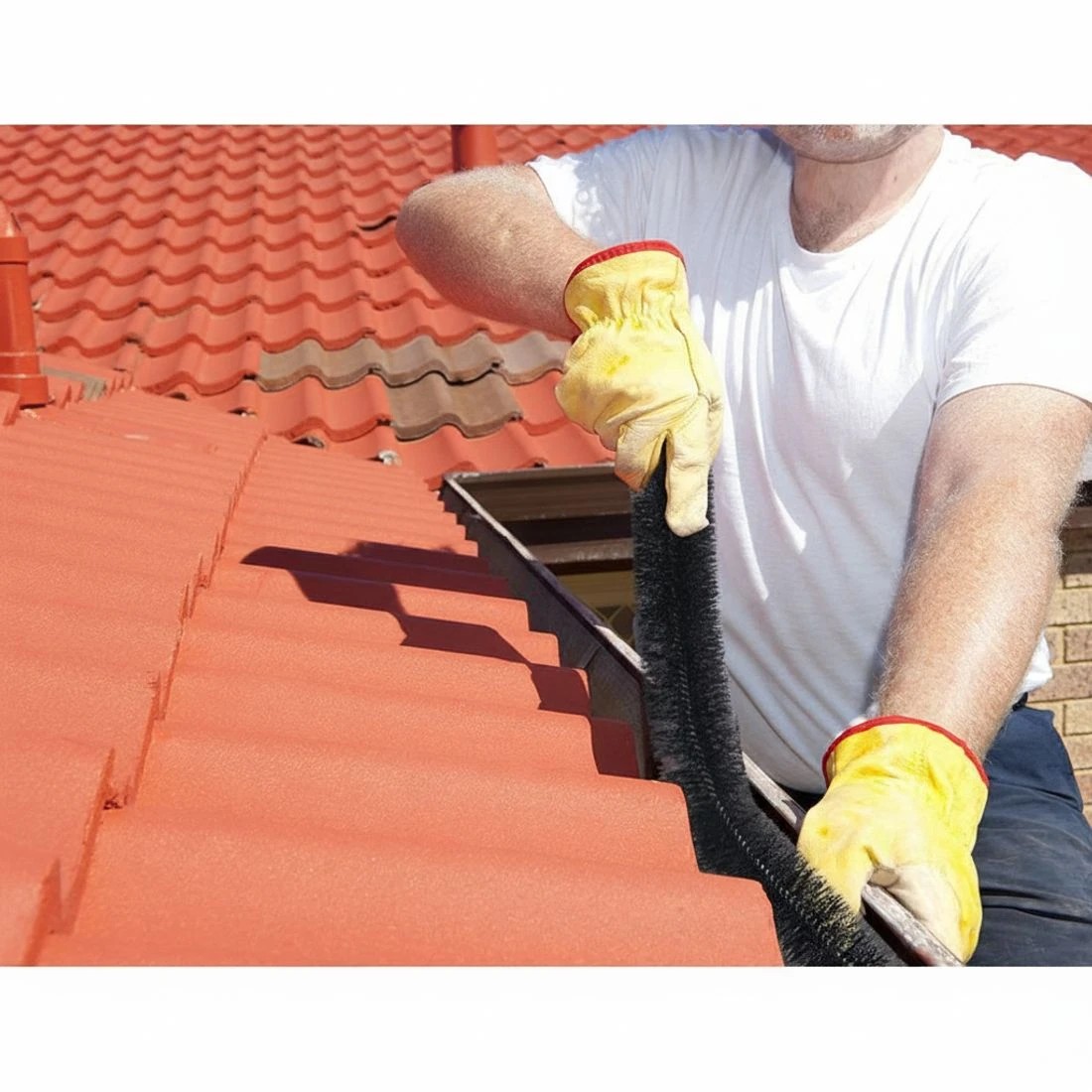 5 Gardeon Gutter Guard Brush 22M 92X10cm 24PCS - Black, 5 of 5