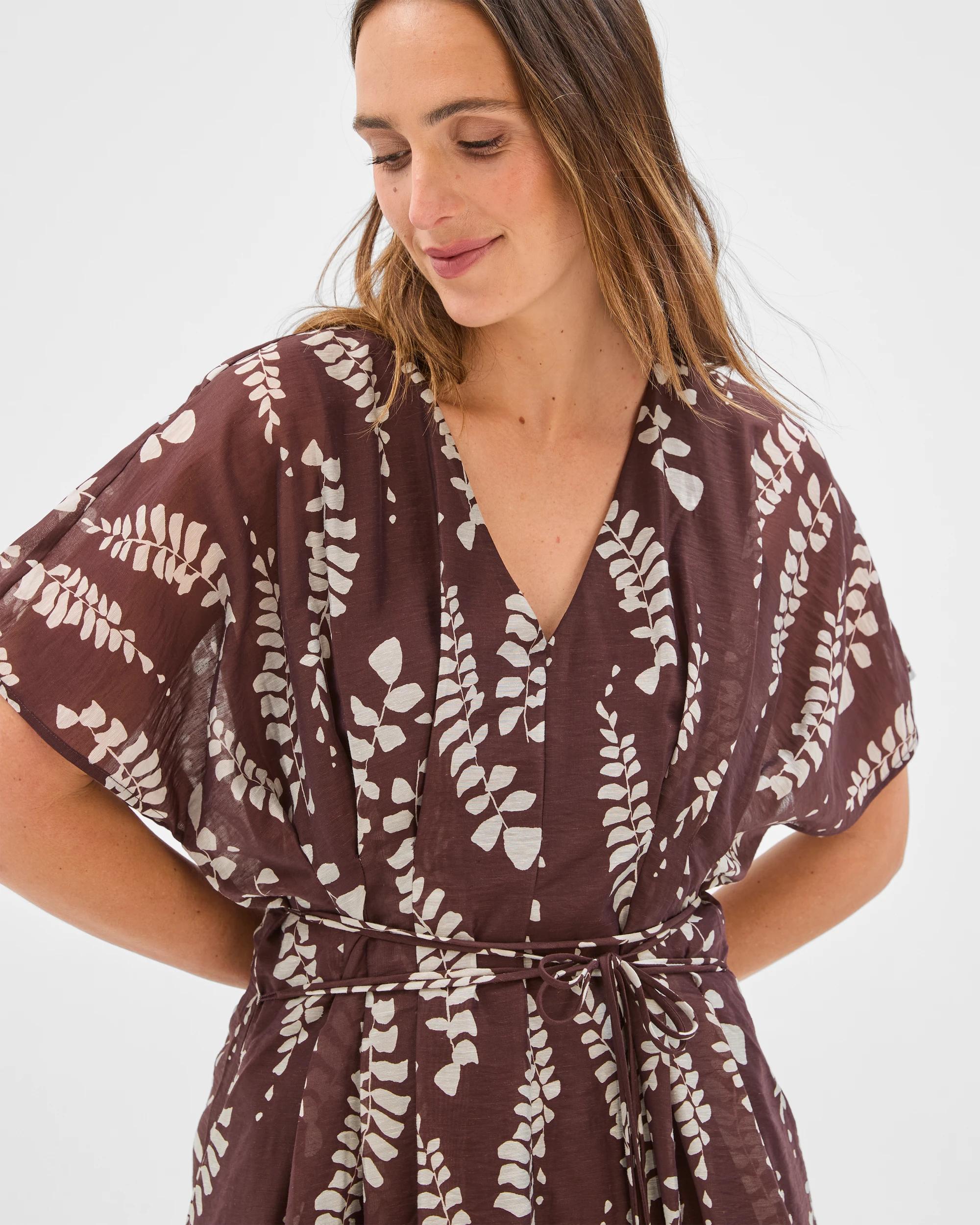 4 Preview Short Sleeve Tuck Detail Midi Dress ORGANIC FLORAL, 4 of 7