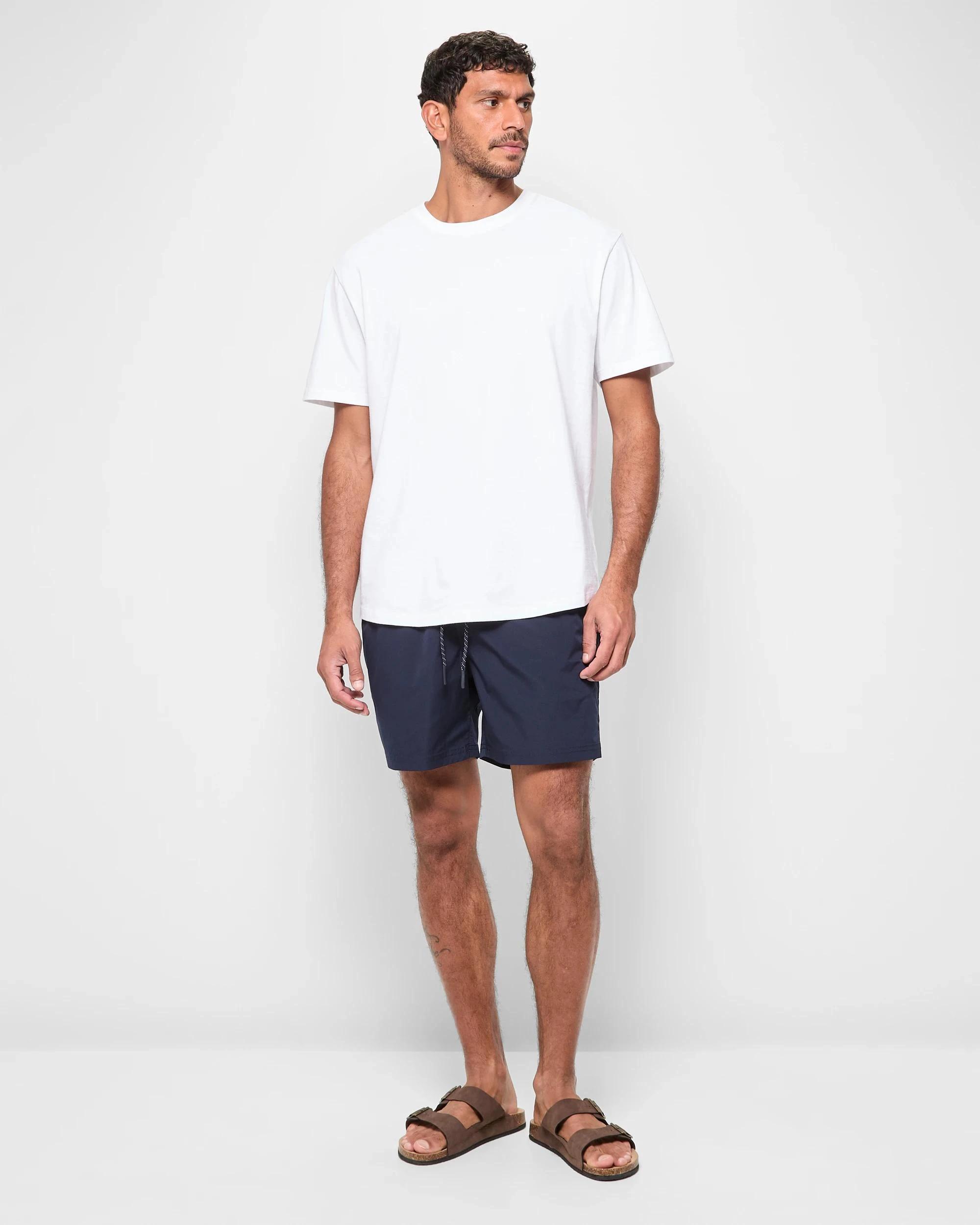 2 Target Bondi Swim Boardshorts NAVY, 2 of 5