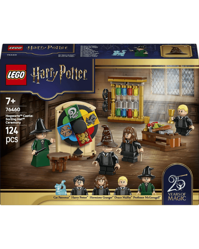 LEGO Harry Potter Hogwarts Castle: Sorting Hat Ceremony 7