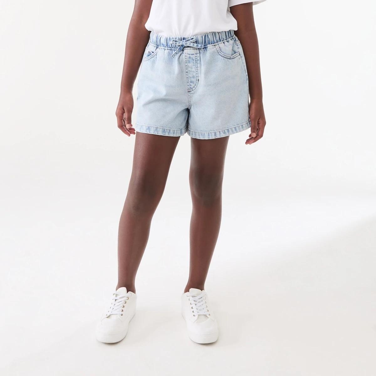 1 Pull On Denim Shorts LIGHT WASH, 1 of 5