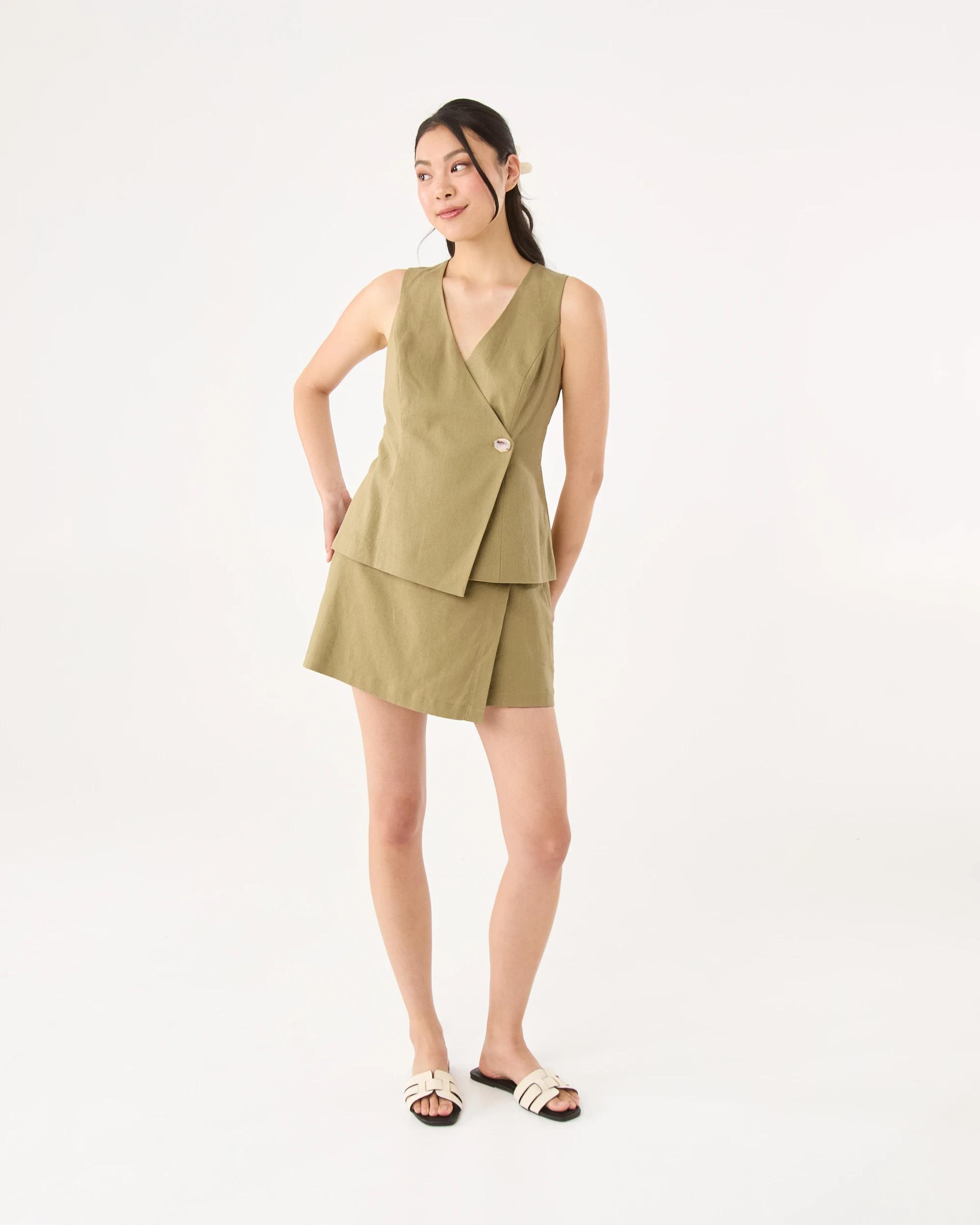 2 Button Wrap Mini Skort Urban Grn, 2 of 7