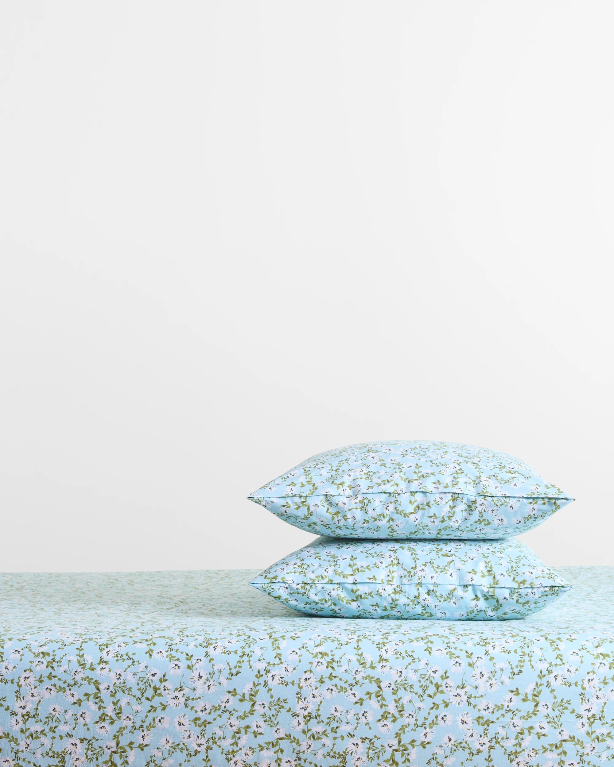 3 Target Ditsy Daisy Printed Australian Cotton Mix & Match Fitted Sheet - Queen Bed - Blue, 3 of 3