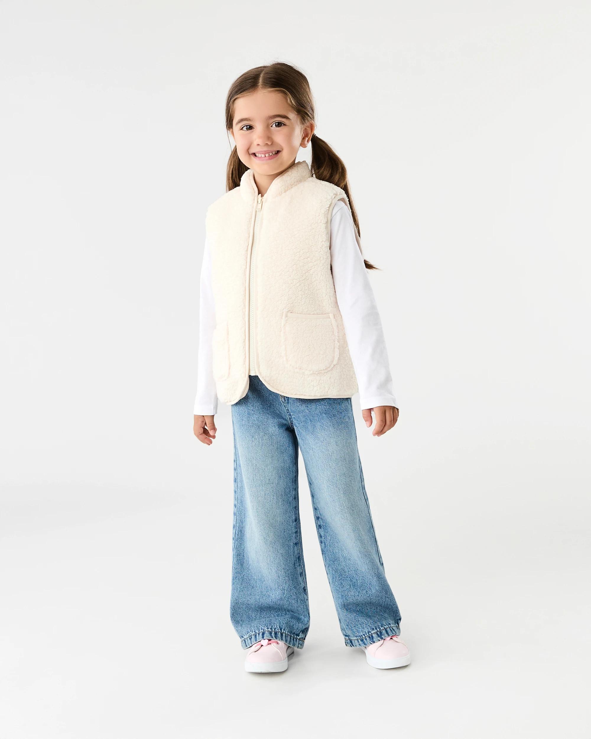 6 Teddy Vest Butter Bge, 6 of 7