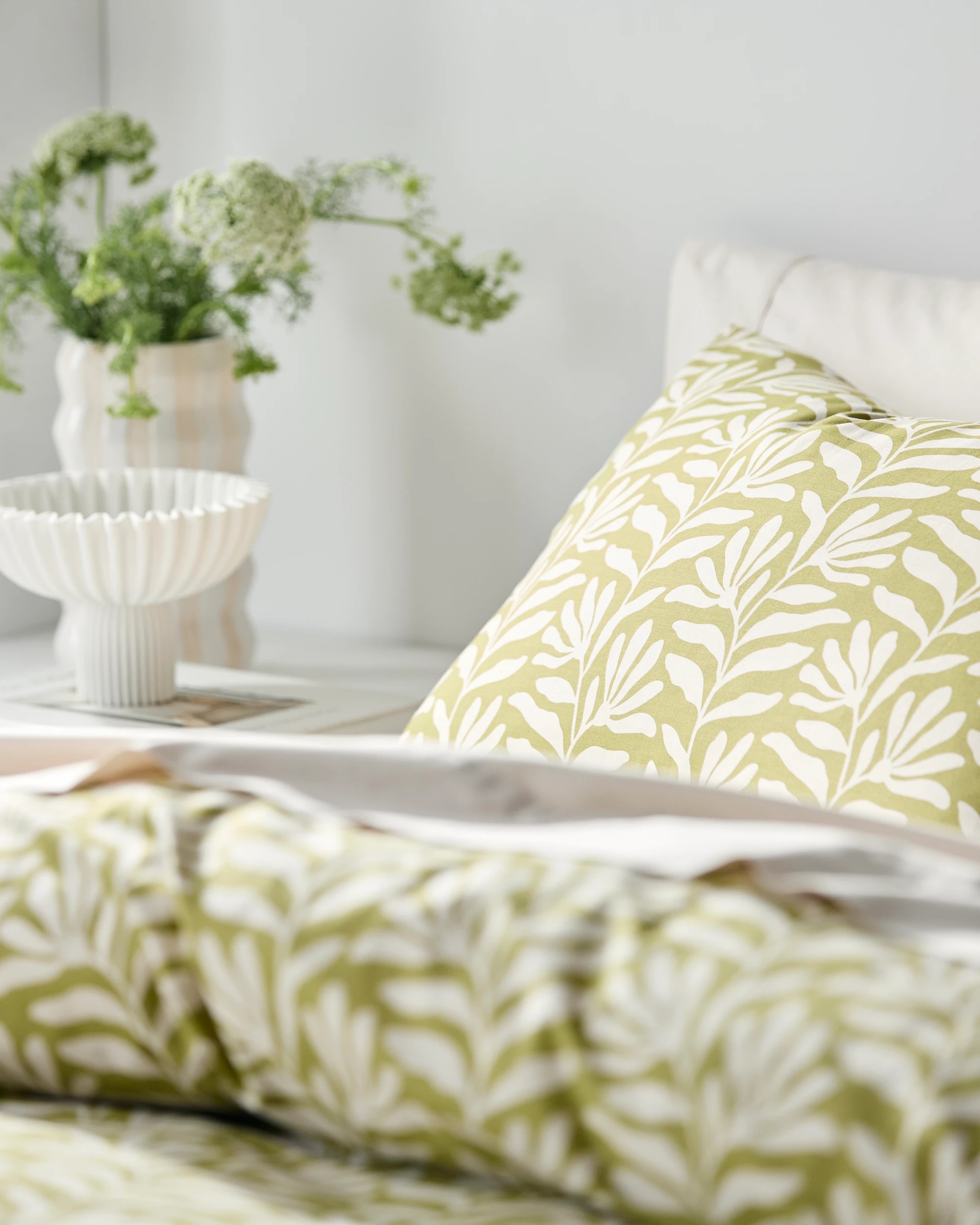 5 Target Botanical Print Australian Cotton Quilt Cover Set - King Bed - Green, 5 of 7