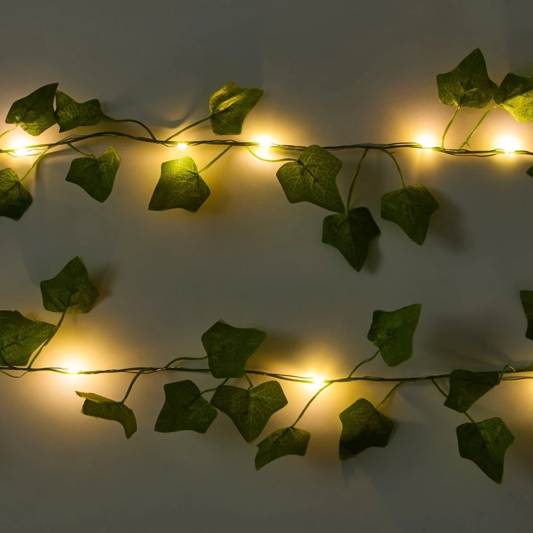 4 Light Up Leaf Garland, 4 of 9