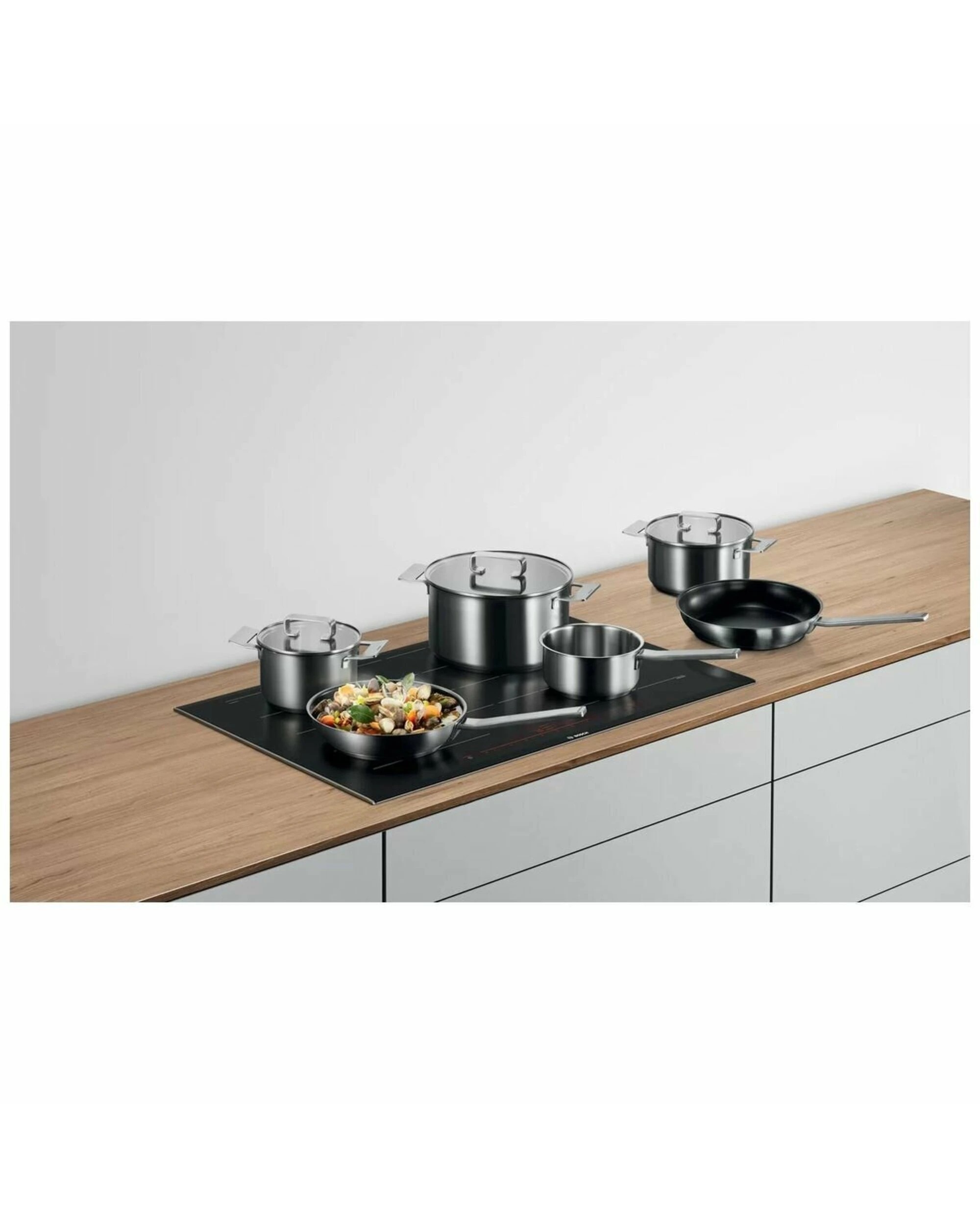 3 Bosch Six Piece Cookware Set, 3 of 5