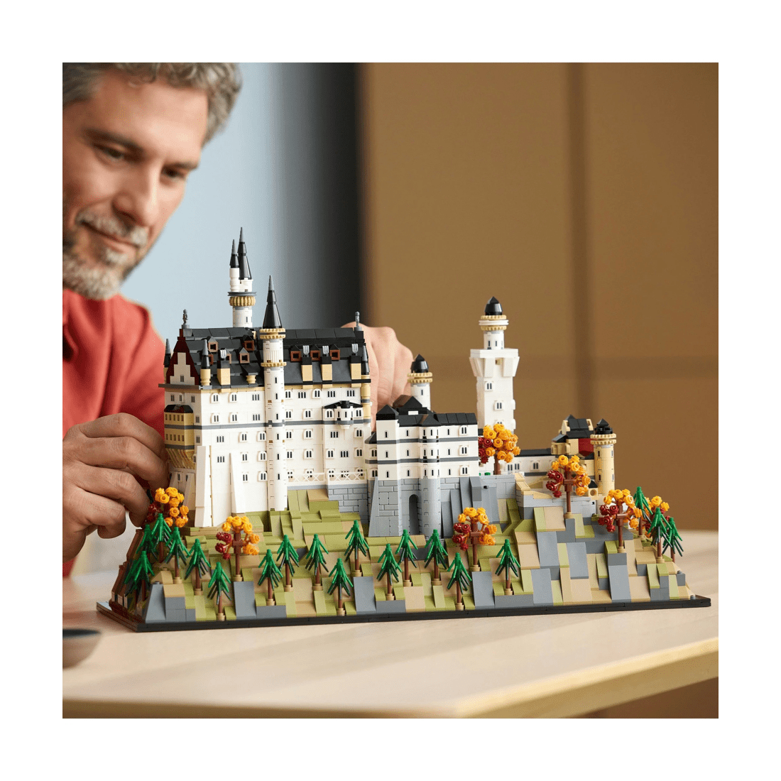 9 LEGO Architecture Neuschwanstein Castle 21063, 9 of 10