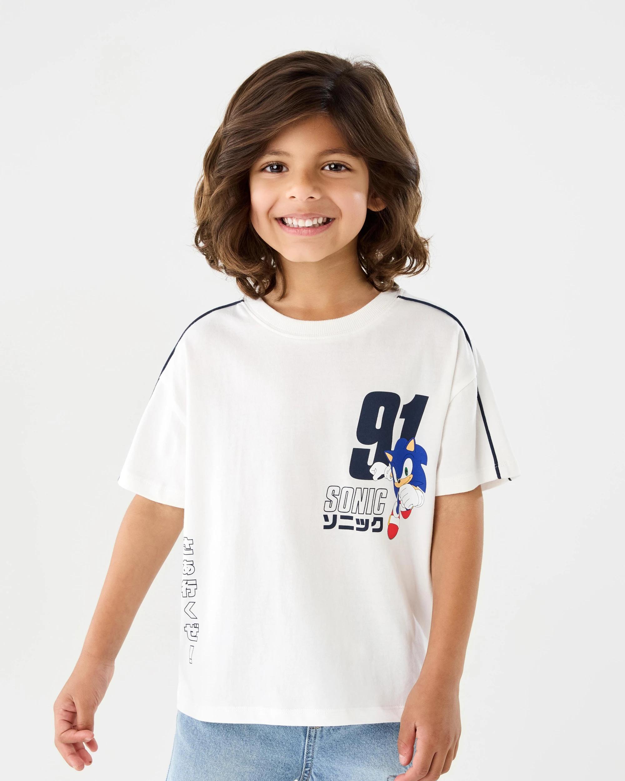 1 Sonic License Oversized T-shirt Sonic, 1 of 10