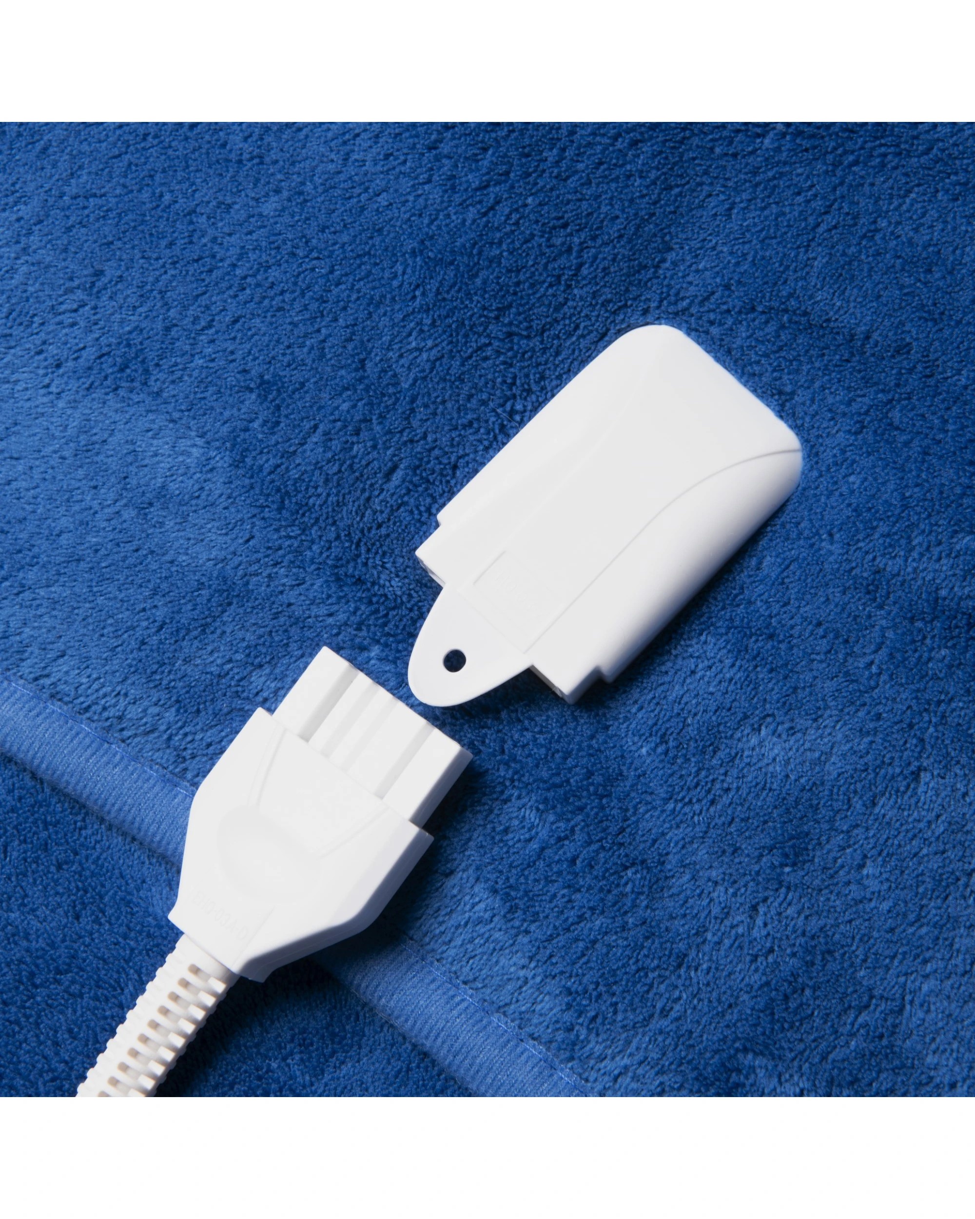 4 Dreamaker Kingston Coral Fleece Electric Heated Throw Blanket 180x200cm - Blue, 4 of 5