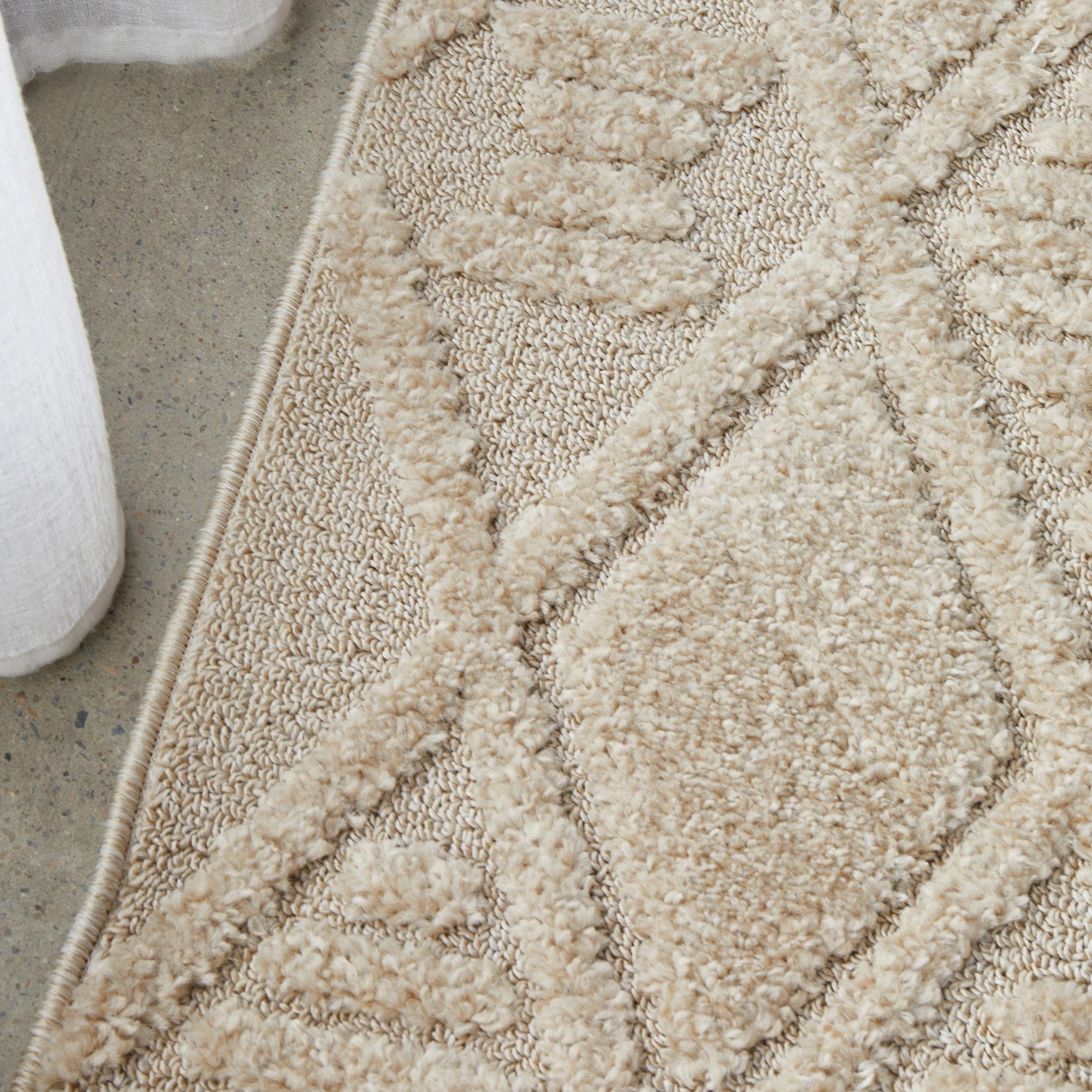 7 Common Ground Rugs Safflower 27 400x300cm - Beige, 7 of 7