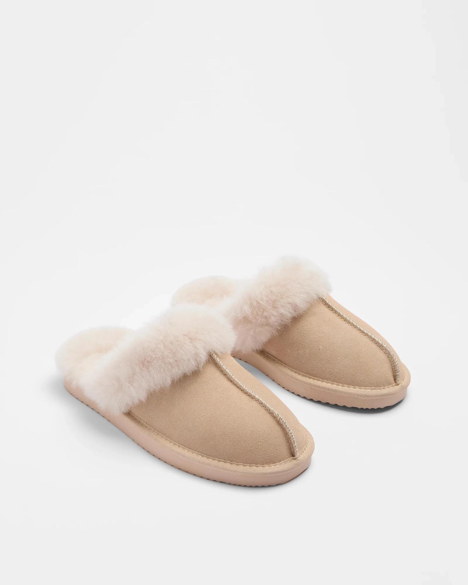 3 Australian Design Ugg Boots and Slippers Womens Sheepskin and Leather Slipper Scuff BEIGE, 3 of 3