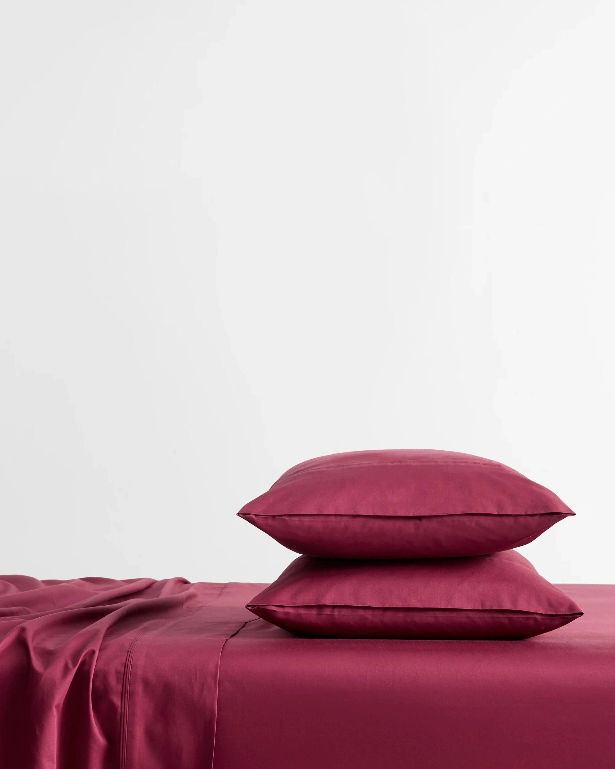 1 Target Egyptian Cotton 600 Thread Count Deep Fitted Sheet - Queen Bed - Pink, 1 of 1