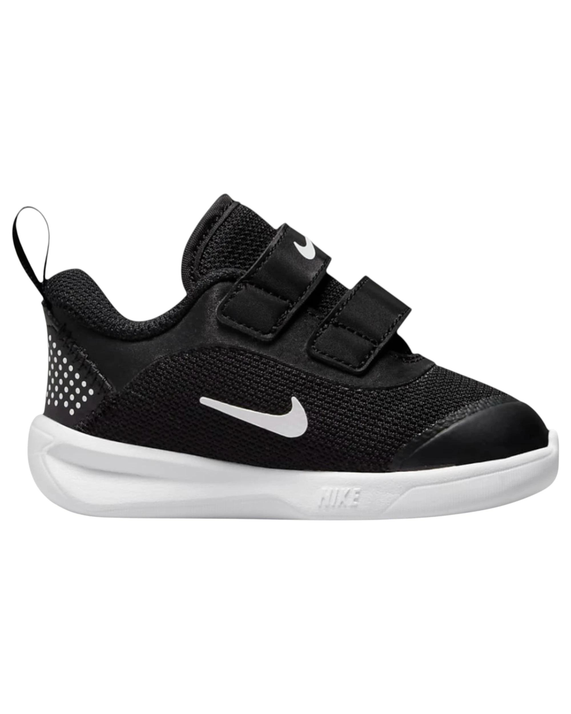 1 Nike Unisex Toddler Omni Multi-Court Black Athletic Shoes BLACK/BLUE, 1 of 8