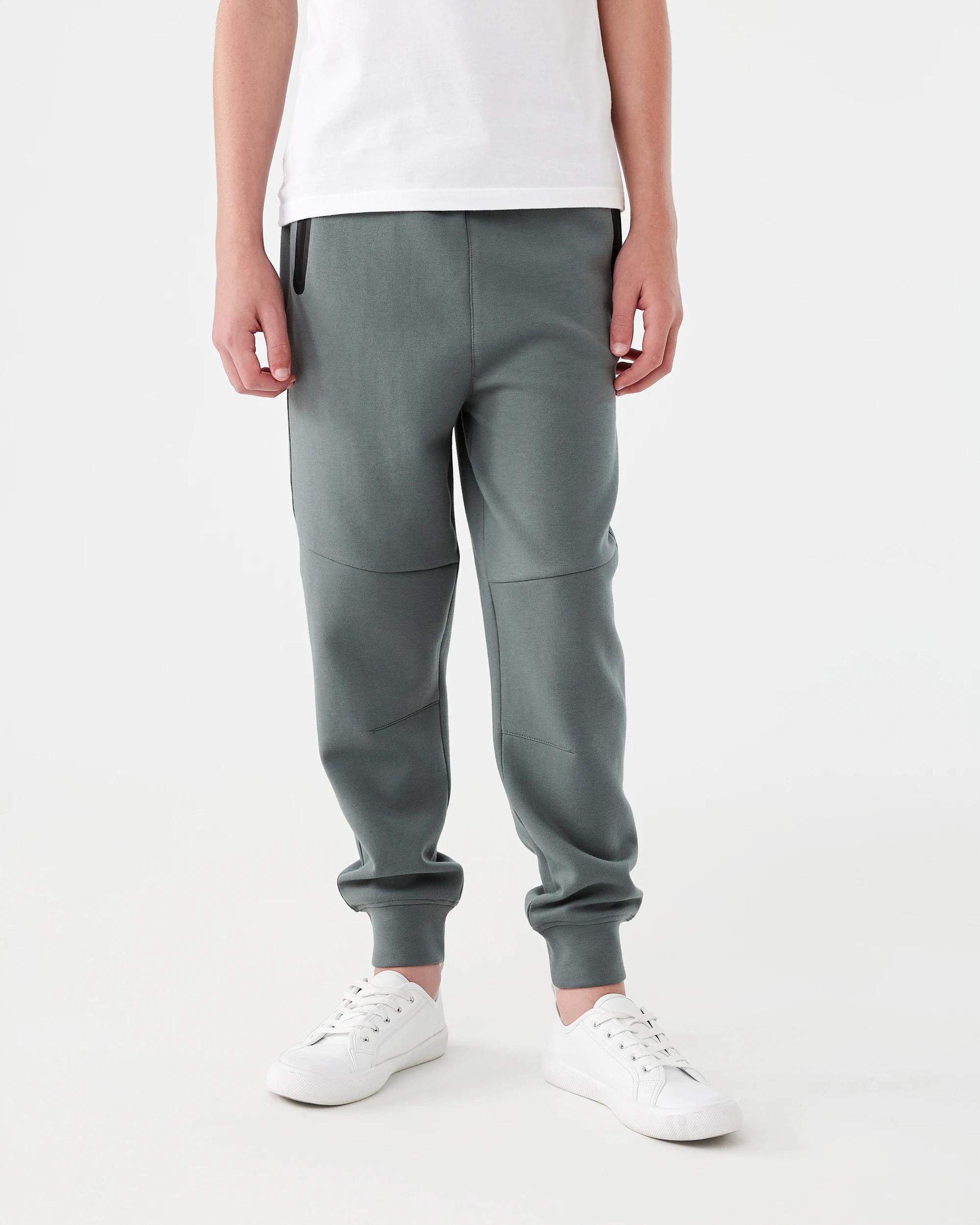 1 Active Trackpants Seaglass, 1 of 8