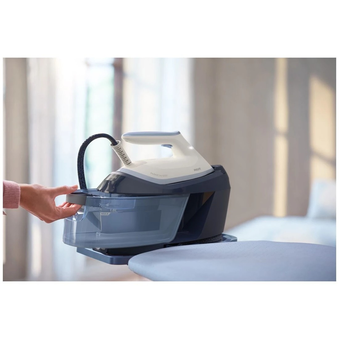 4 Philips PerfectCare 6000 Series Steam Generator Blue, 4 of 4