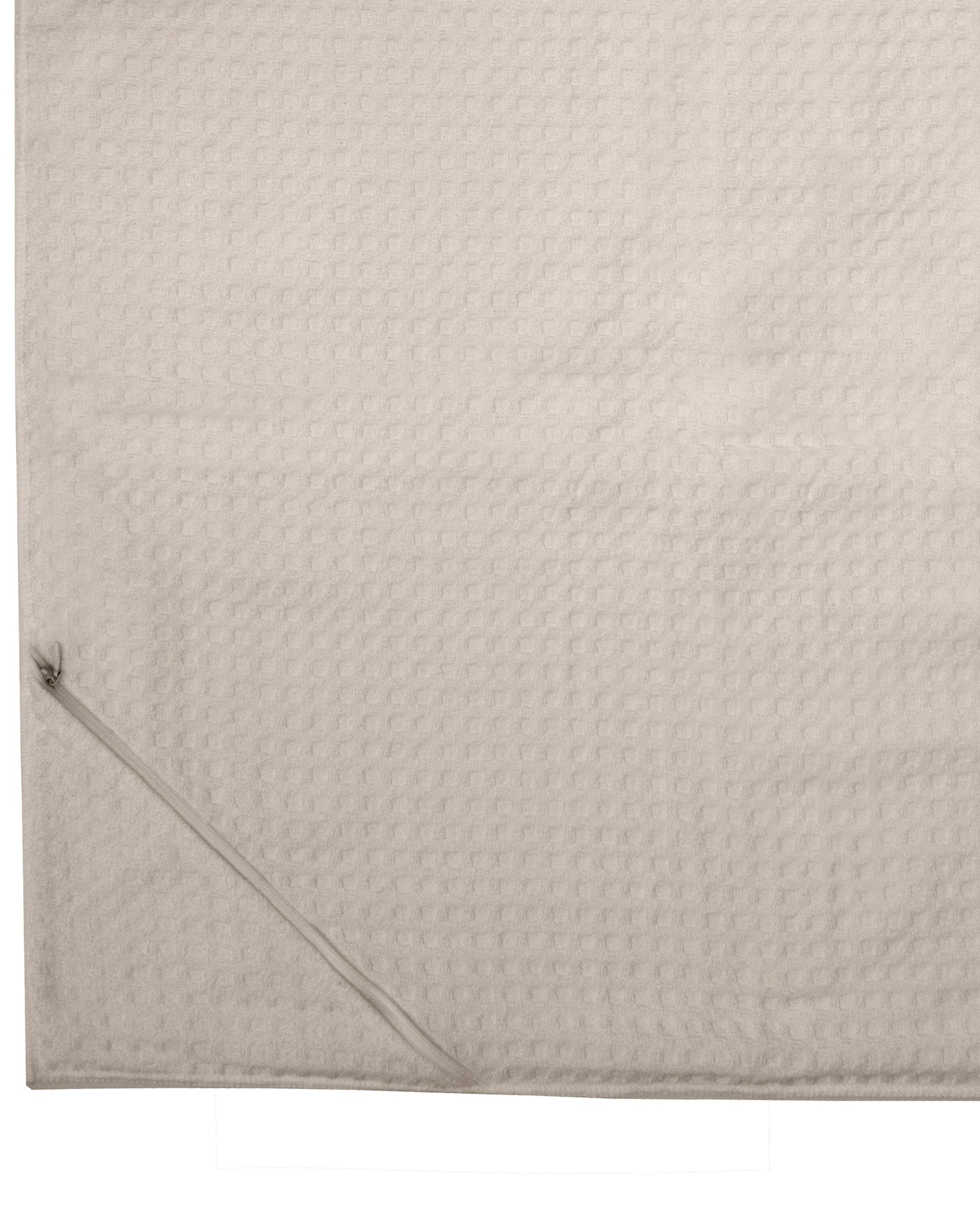 3 Bambury Matrix Microfibre Gym Towel Large Quick Dry With Zip Pocket 60 x 120cm - Grey, 3 of 3