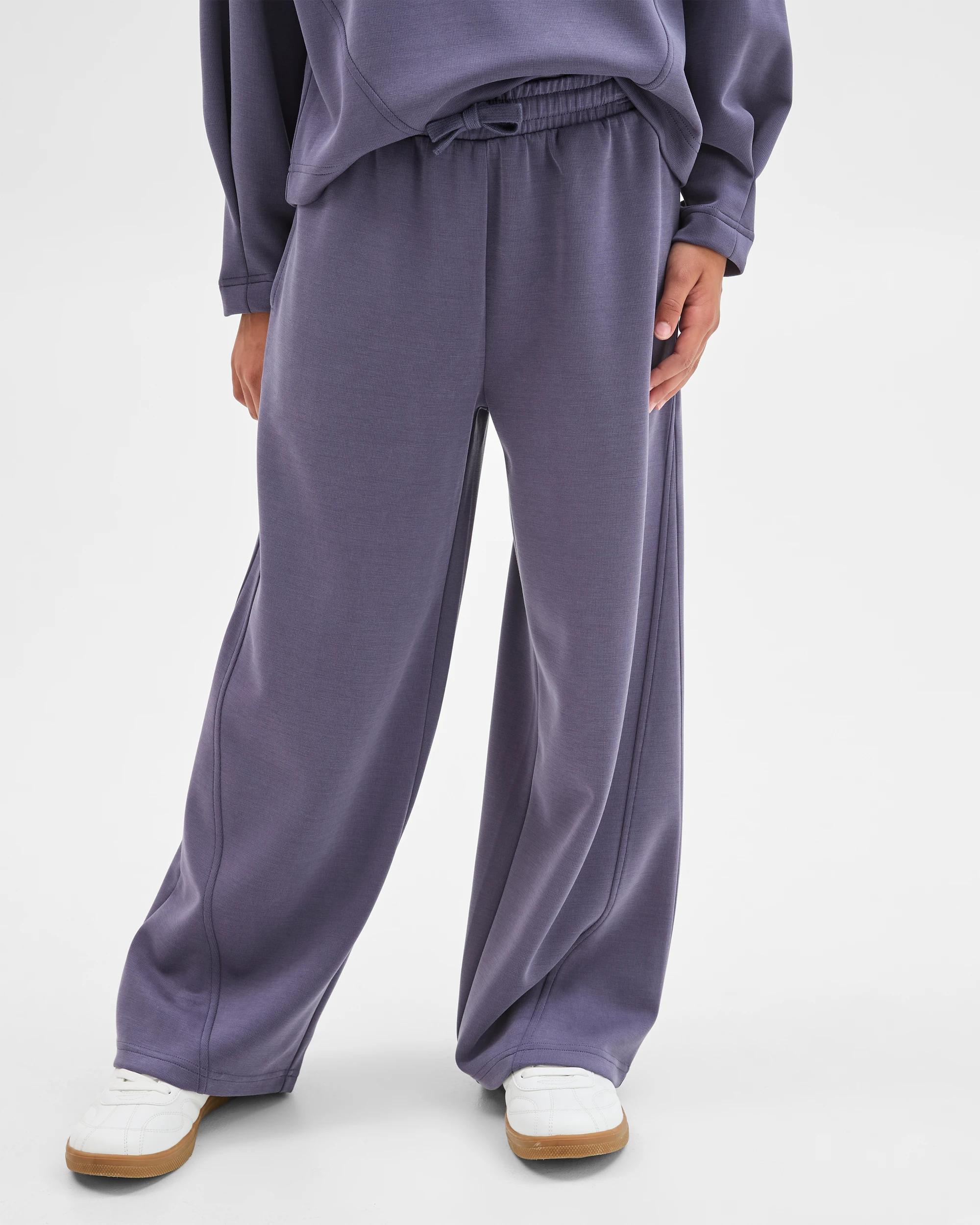4 Target Kids Sandwash Scuba Wide Leg Trackpants NAVY, 4 of 5