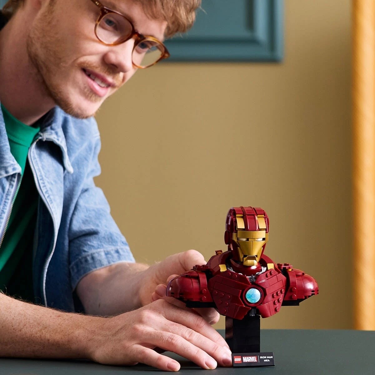 8 LEGO Marvel Iron Man MK4 Bust 76327, 8 of 10