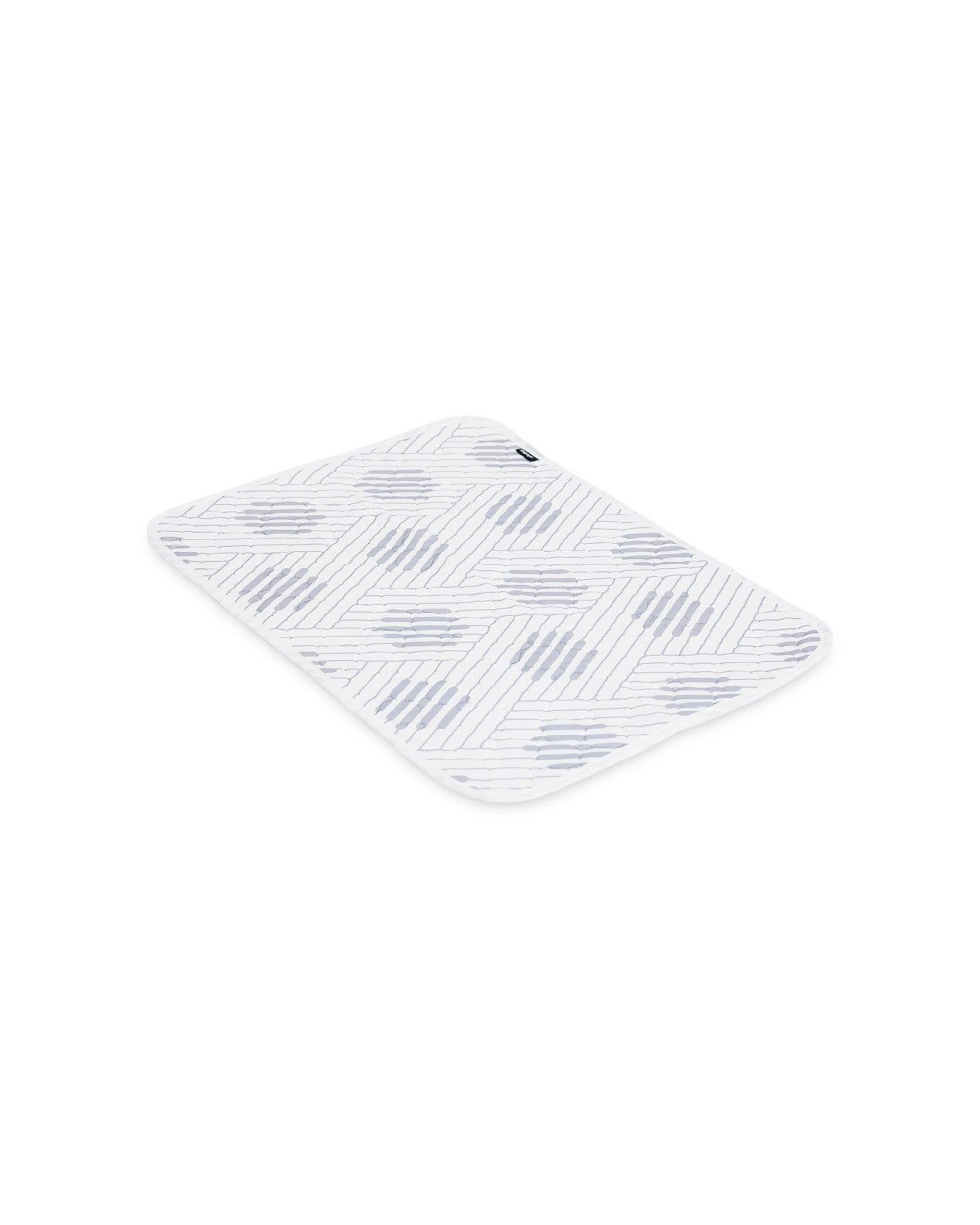 1 Ibiyaya Reusable Pet Underpad For Strollers And Carriers Nordic Fusion - Multi, 1 of 3