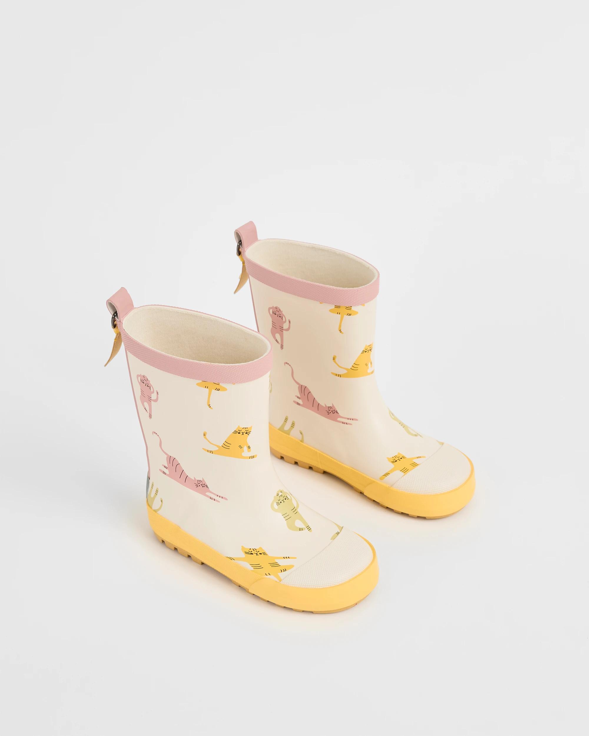 2 Target Kids Novelty Cat Rainboots YELLOW, 2 of 3