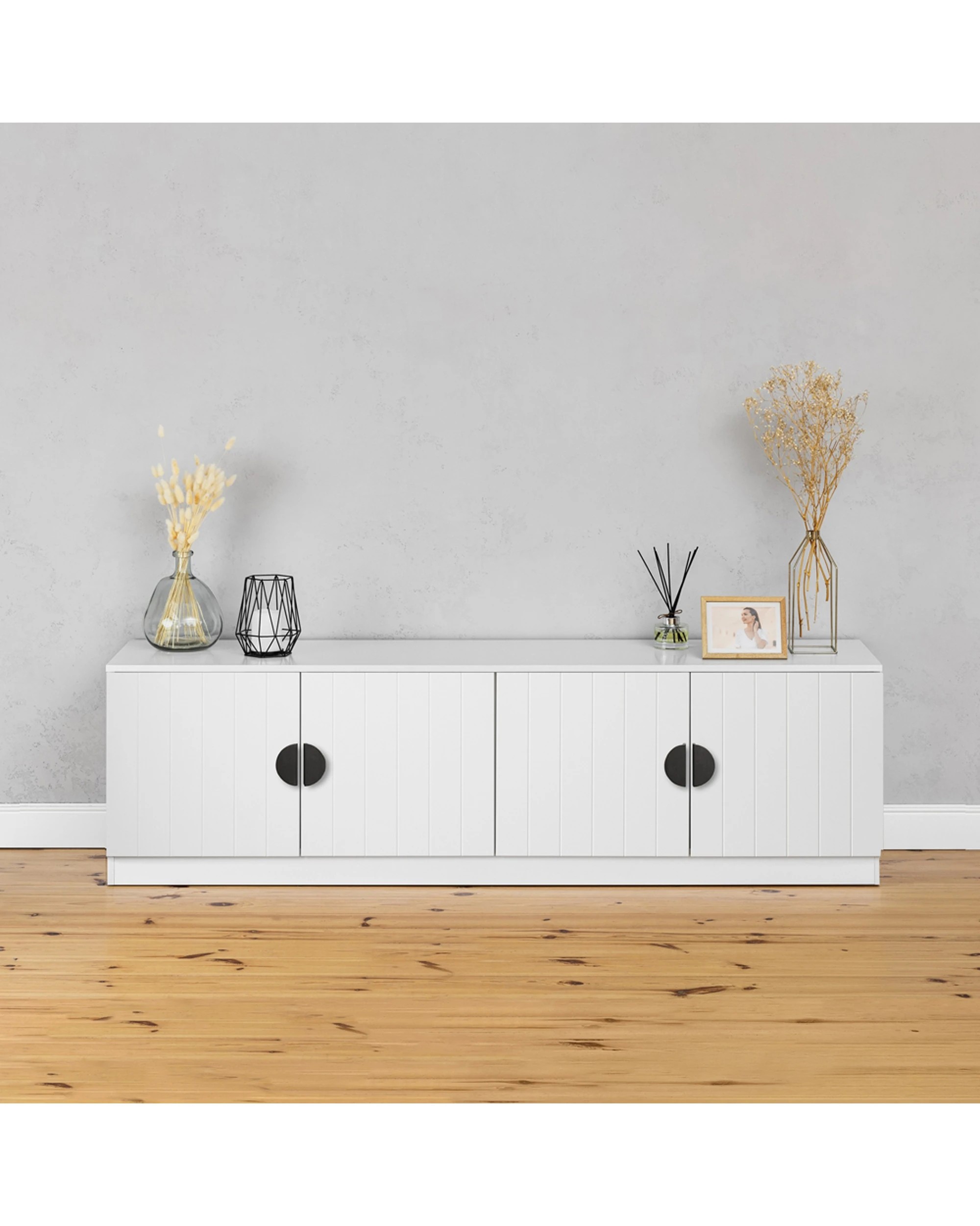 2 European Cabinetry Bucharest VJ Panel TV Unit Half Moon Handle - White, 2 of 4