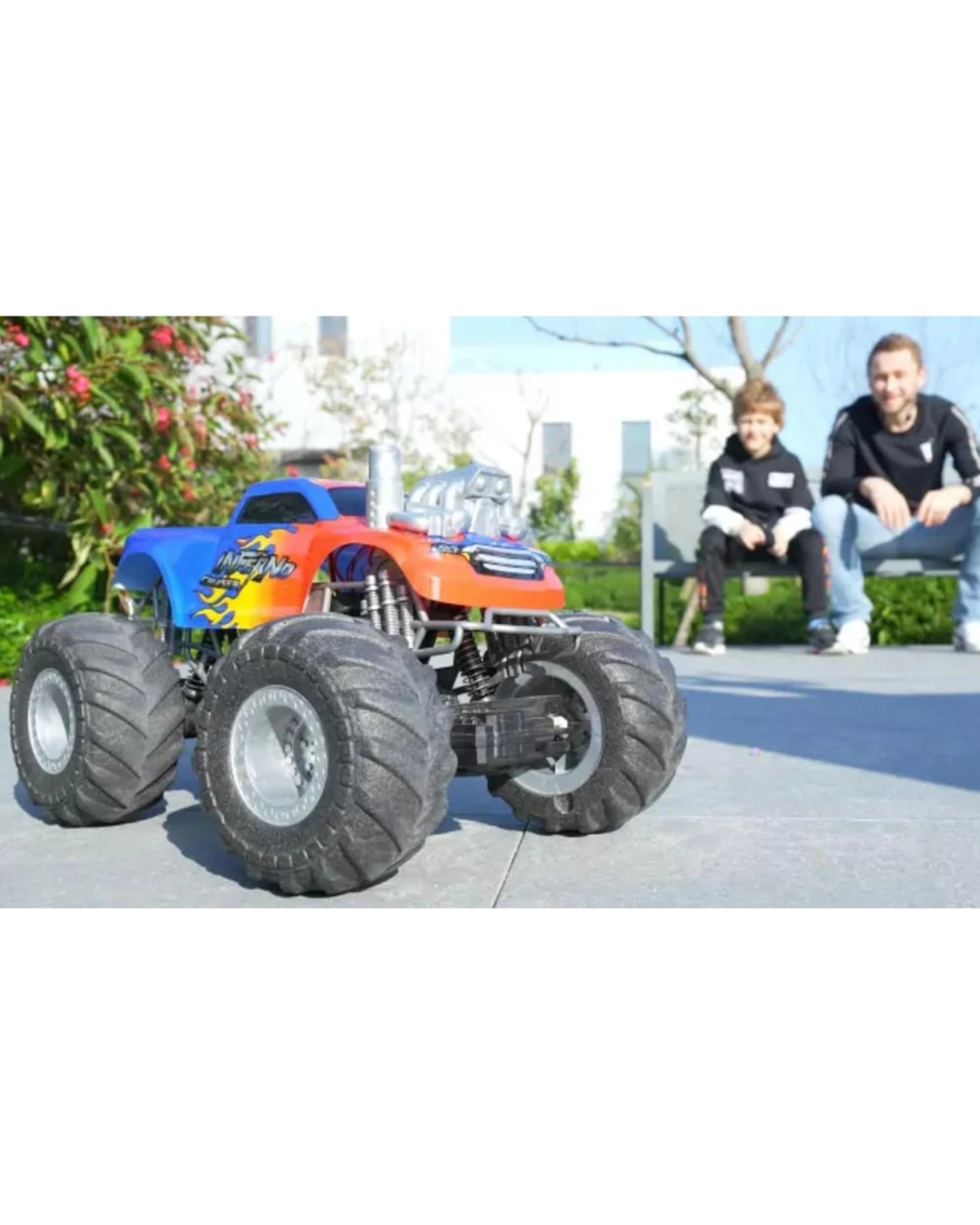 2 Revolt Inferno Cruiser 4x4 Remote Control Vehicle, 2 of 3