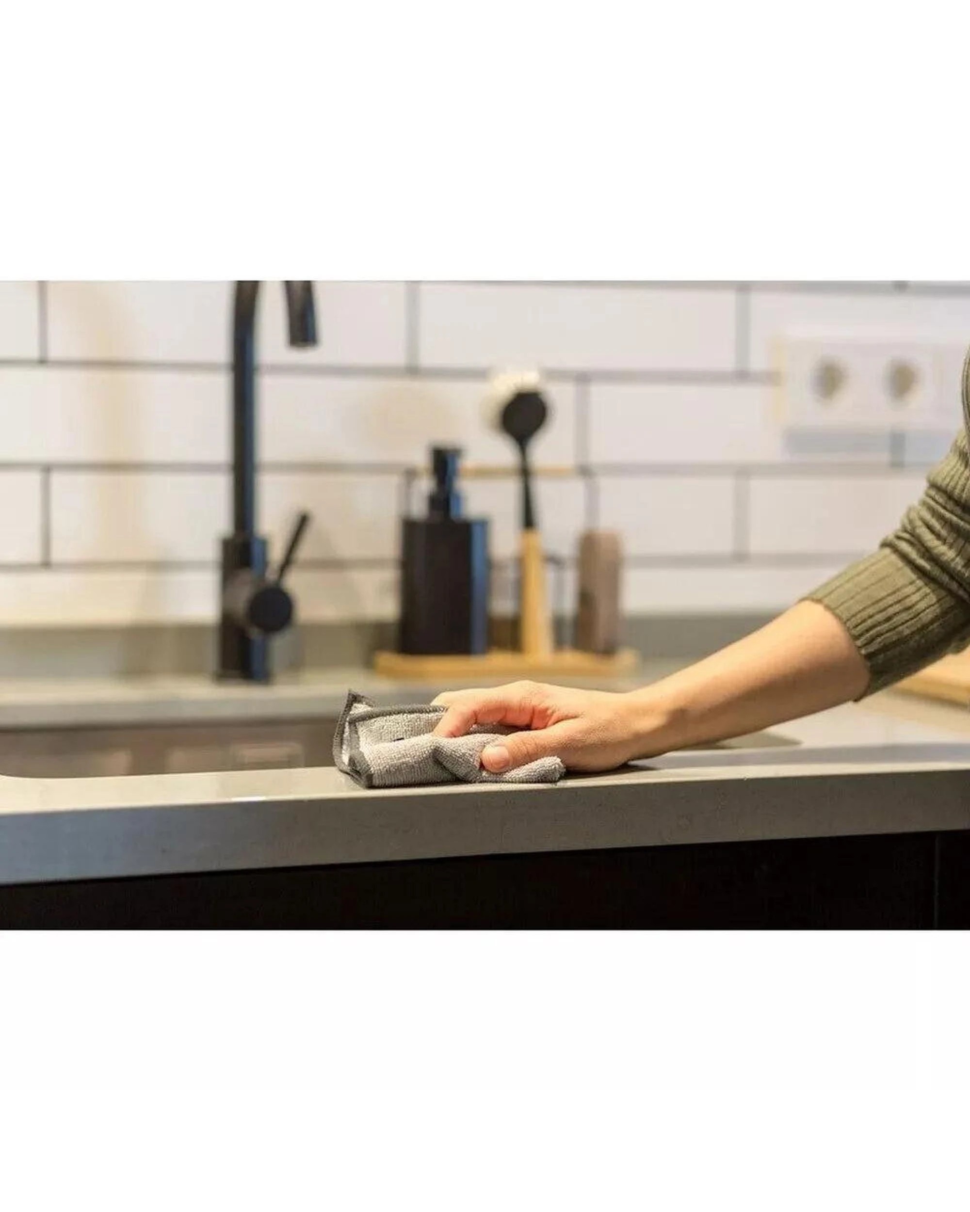 5 Vigar Vintage Bamboo 4 Piece Set  Sink Caddy Dish Brush Dispenser Black, 5 of 7