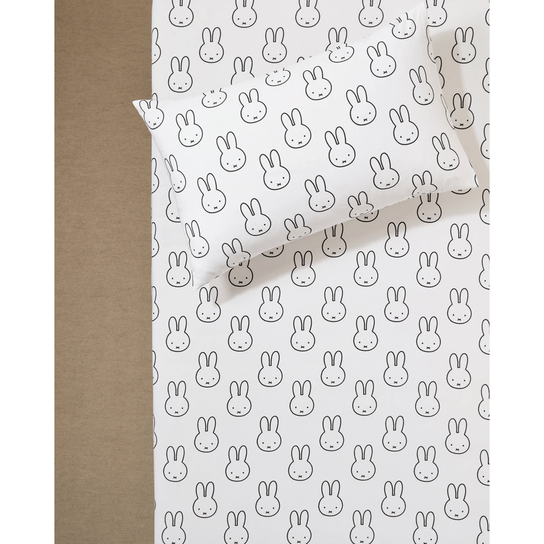 1 Miffy Fitted Sheet Set
 - Single Bed
 - White, 1 of 3