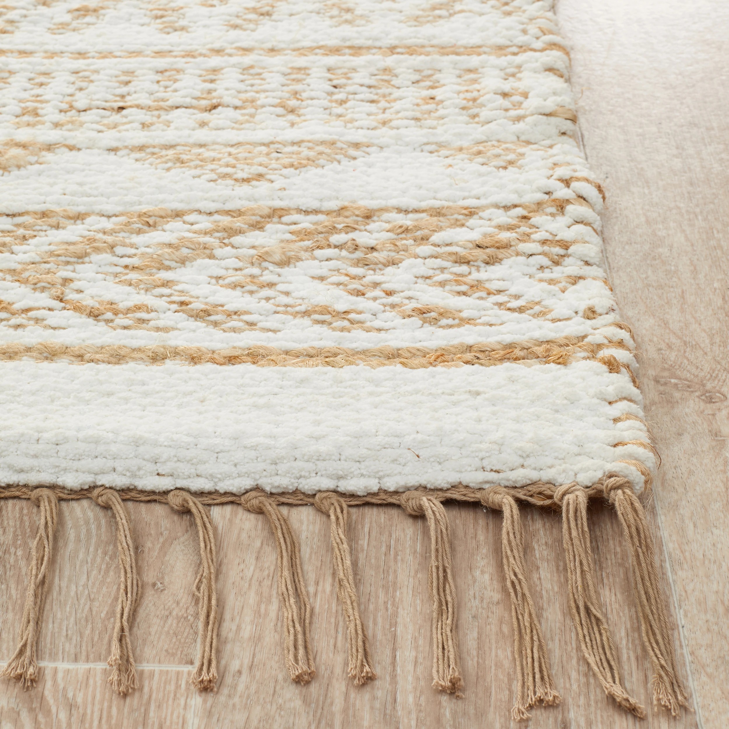 4 Common Ground Rugs Promenade 333 220x150cm - Medium Hand Loomed Rug - Natural, 4 of 7