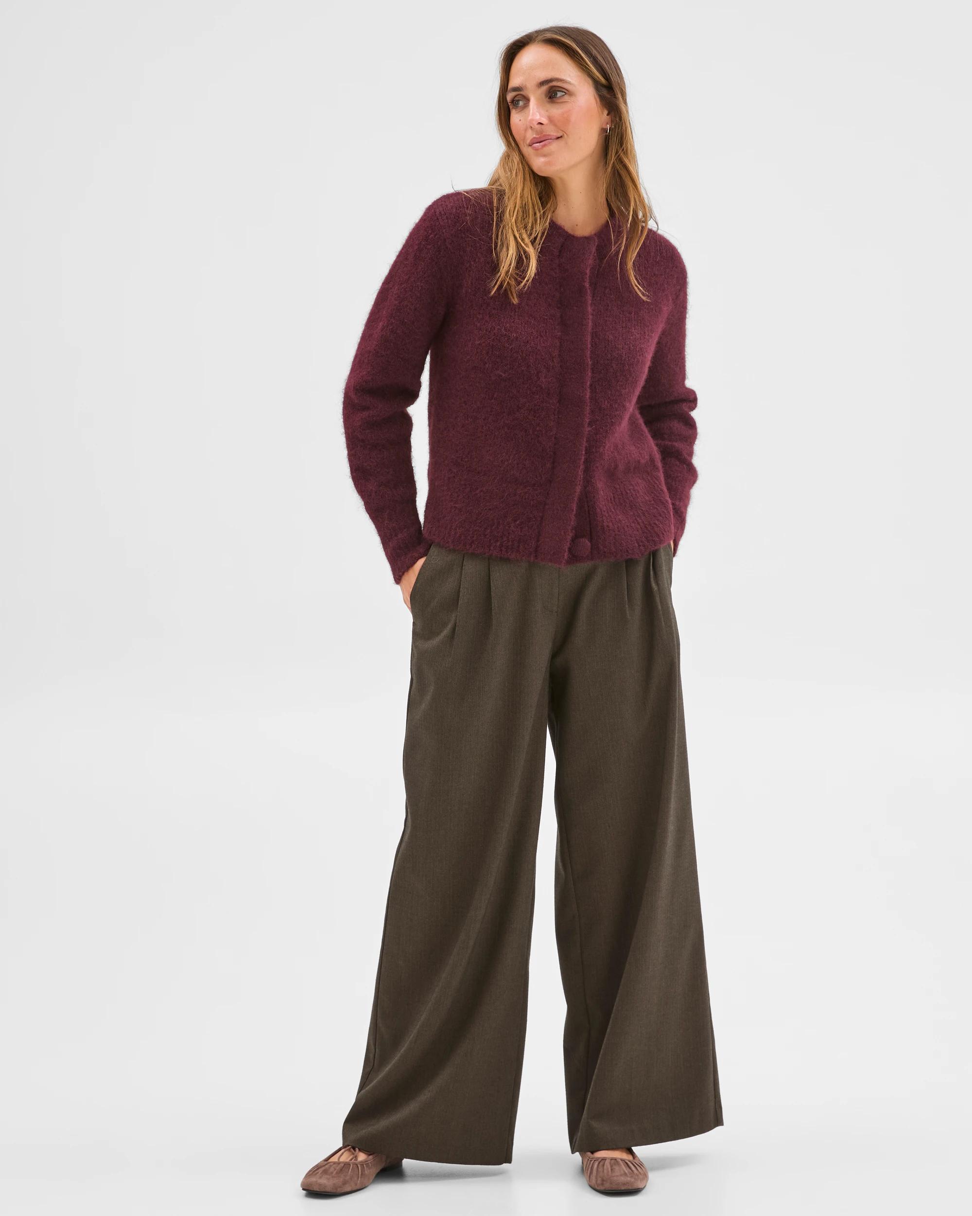 2 Preview Long Sleeve Plush Cardigan PINOT, 2 of 6