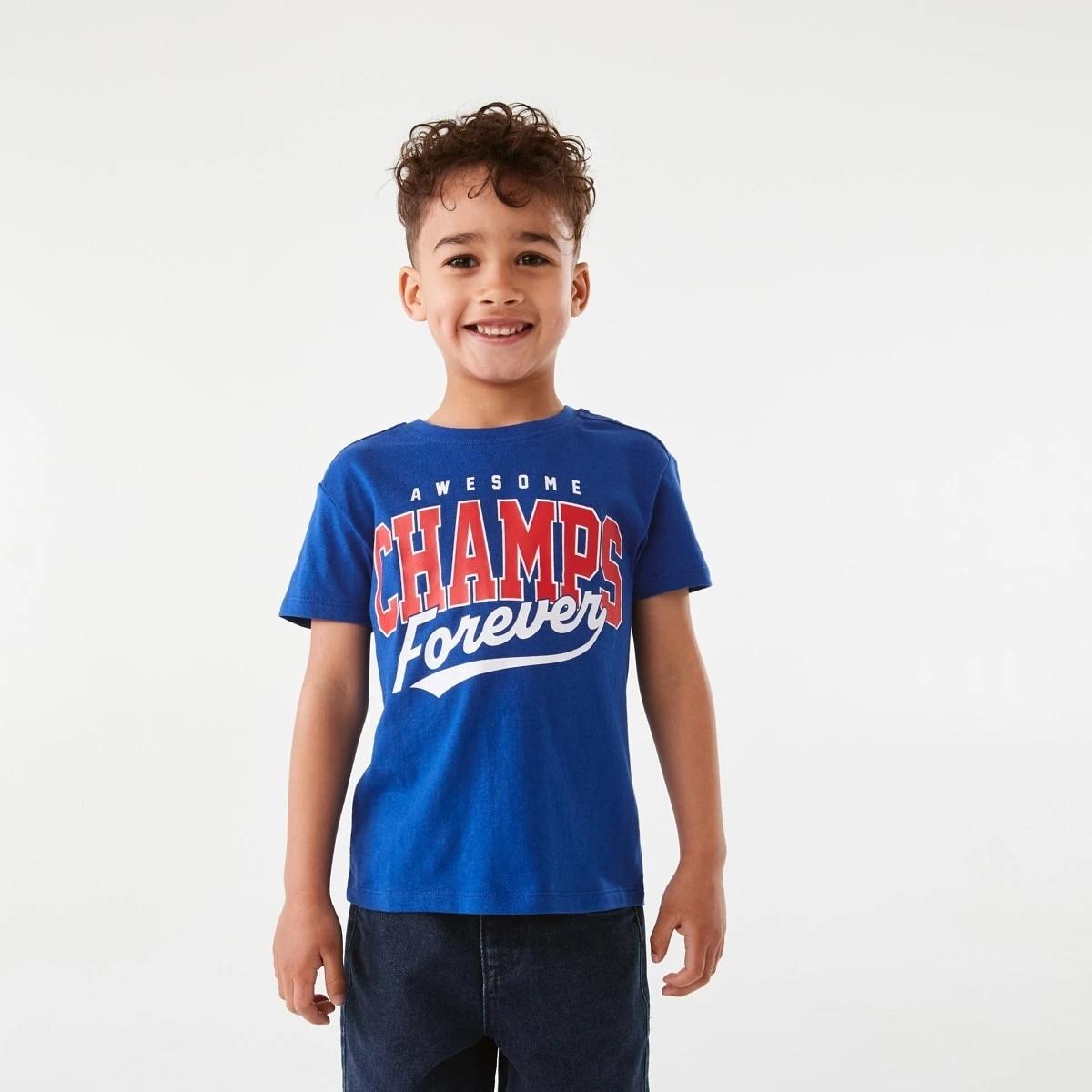 1 Chest Print T-shirt Bluawesom, 1 of 9