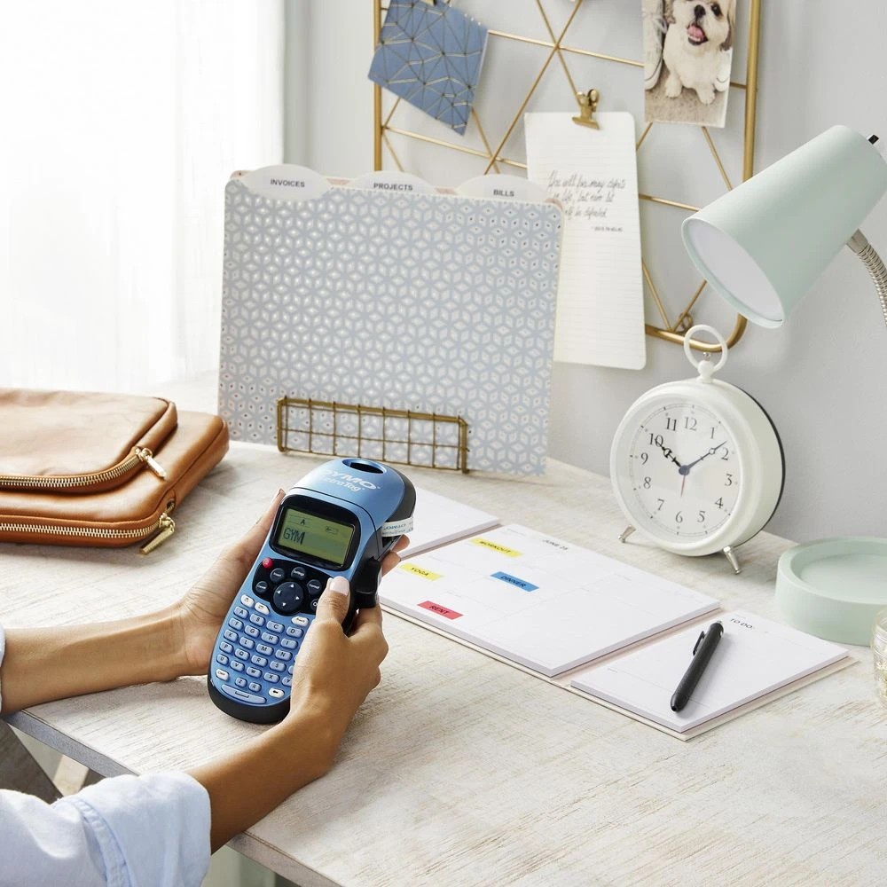 4 DYMO LetraTag 100H Handheld Label Maker Blue, 4 of 7