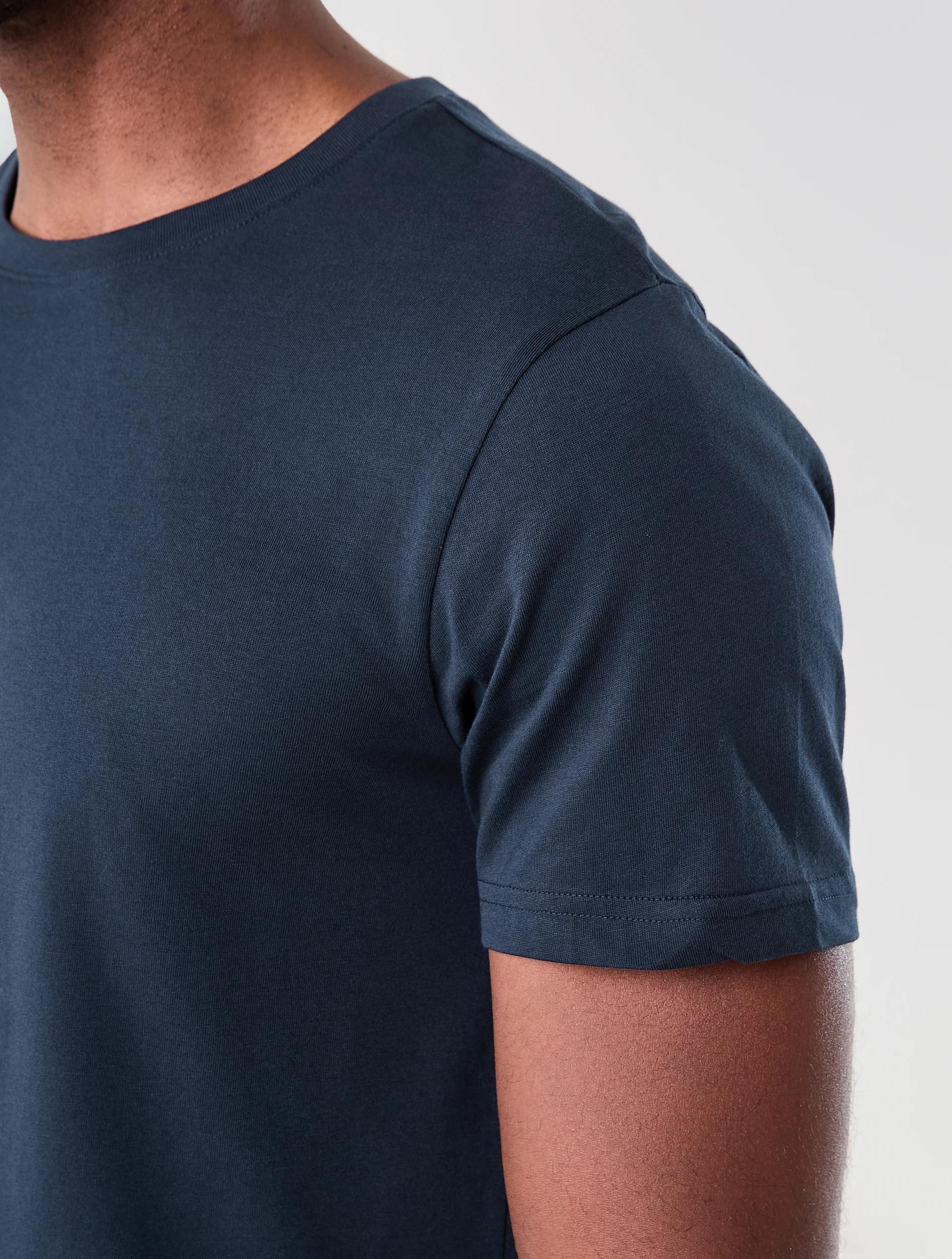 6 Australian Grown Cotton Longline T-shirt SKY CAPTAIN, 6 of 6