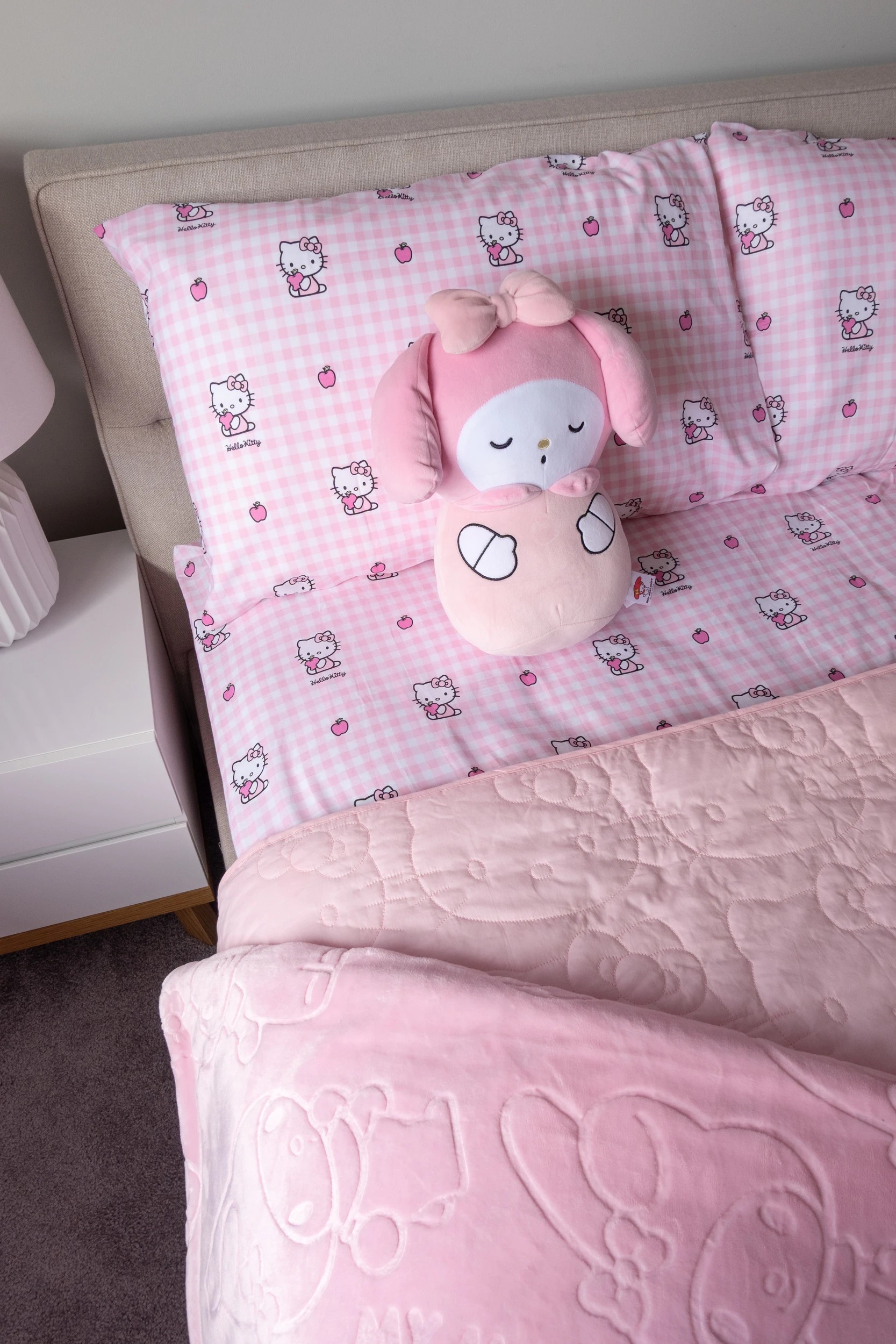 7 Hello Kitty Quilted Coverlet - Queen Bed - Pink, 7 of 8