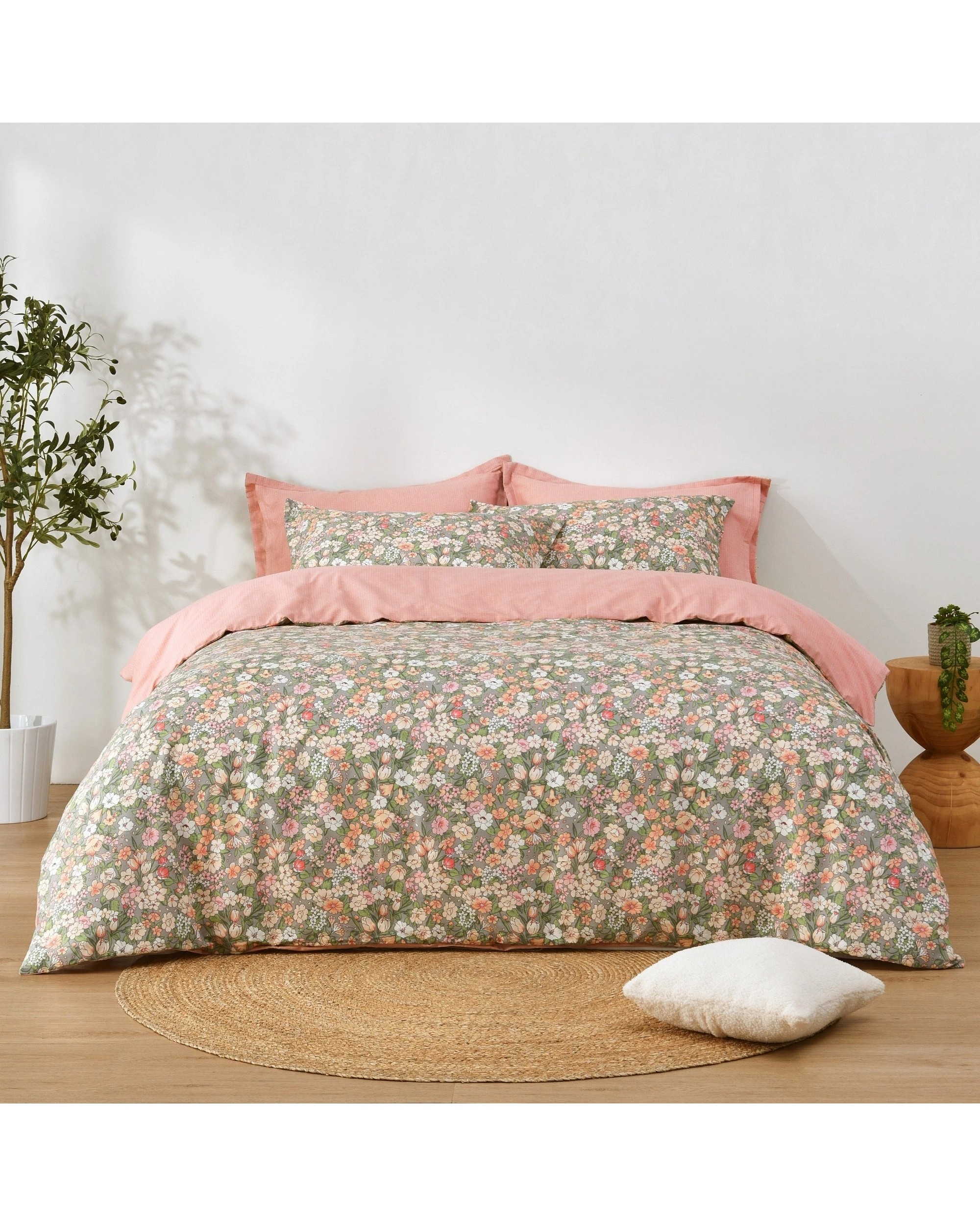7 Dreamaker Mayfield 100% Cotton Reversible Quilt Cover Set - Queen Bed - Floral Pink, 7 of 8