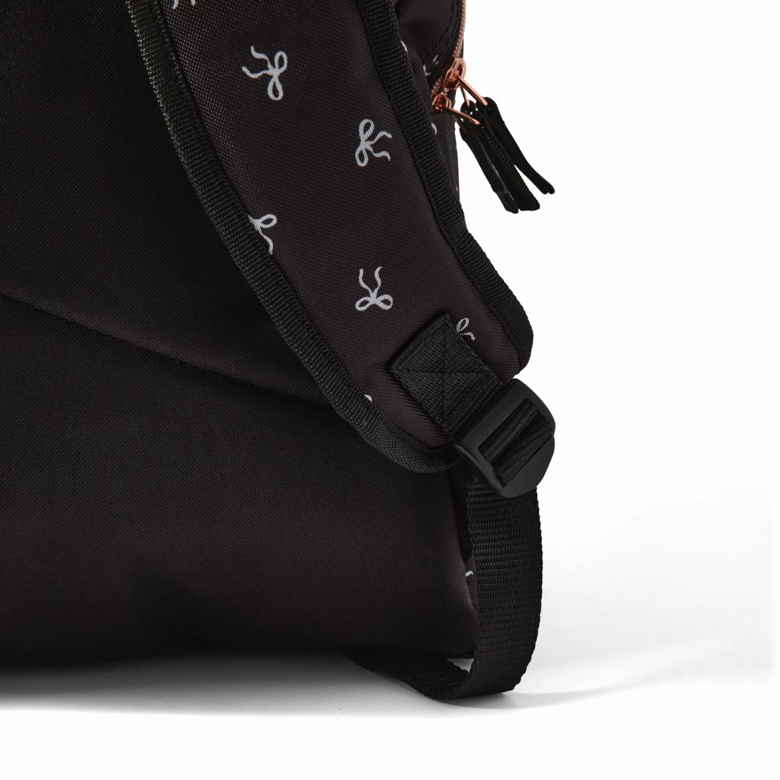 8 Youth Backpack - Bows, 8 of 9