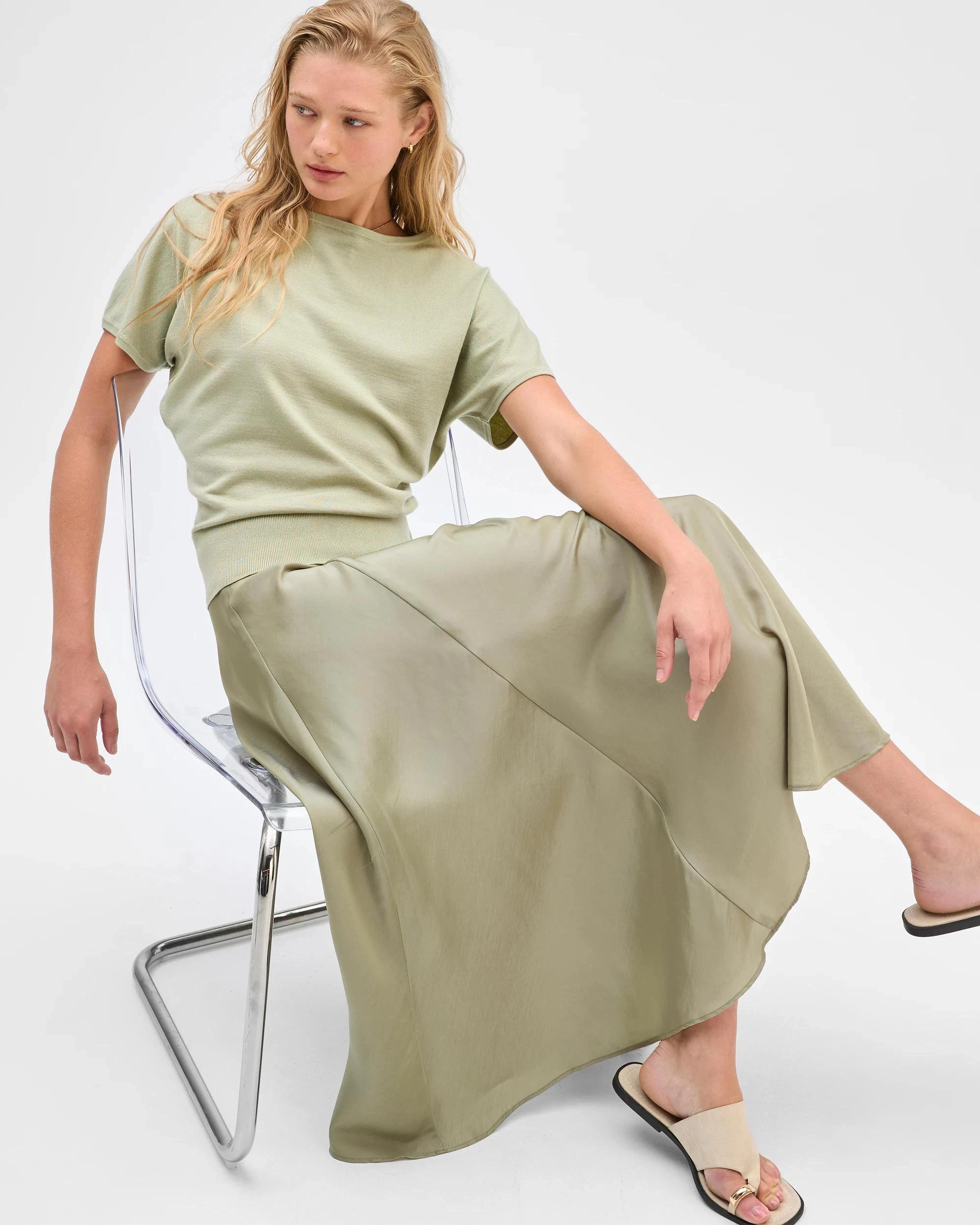 6 Preview A-Line Midi Skirt MOSS, 6 of 7