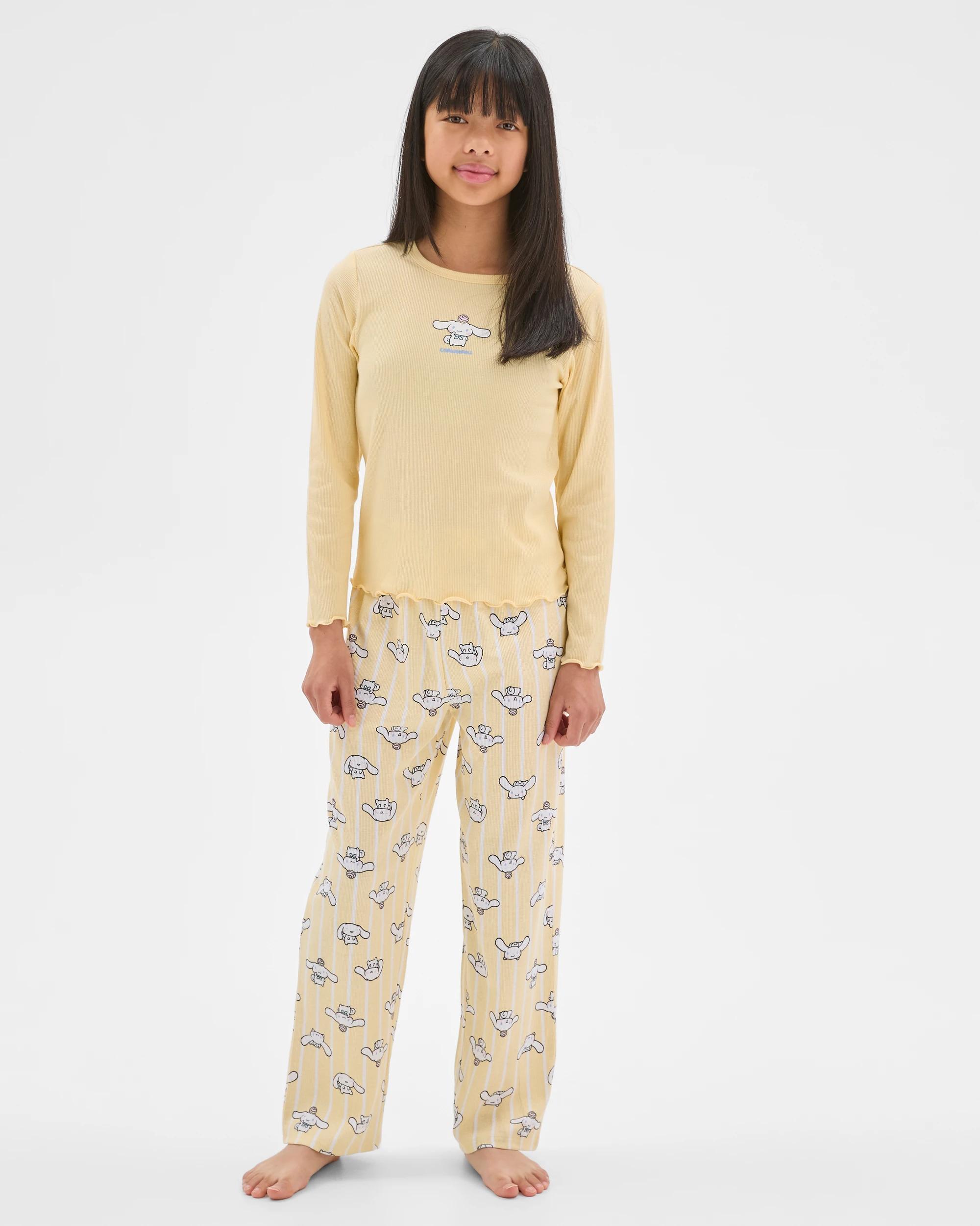 1 Hello Kitty Older Girls Knit Pyjama Set CINNAMOROLL, 1 of 7