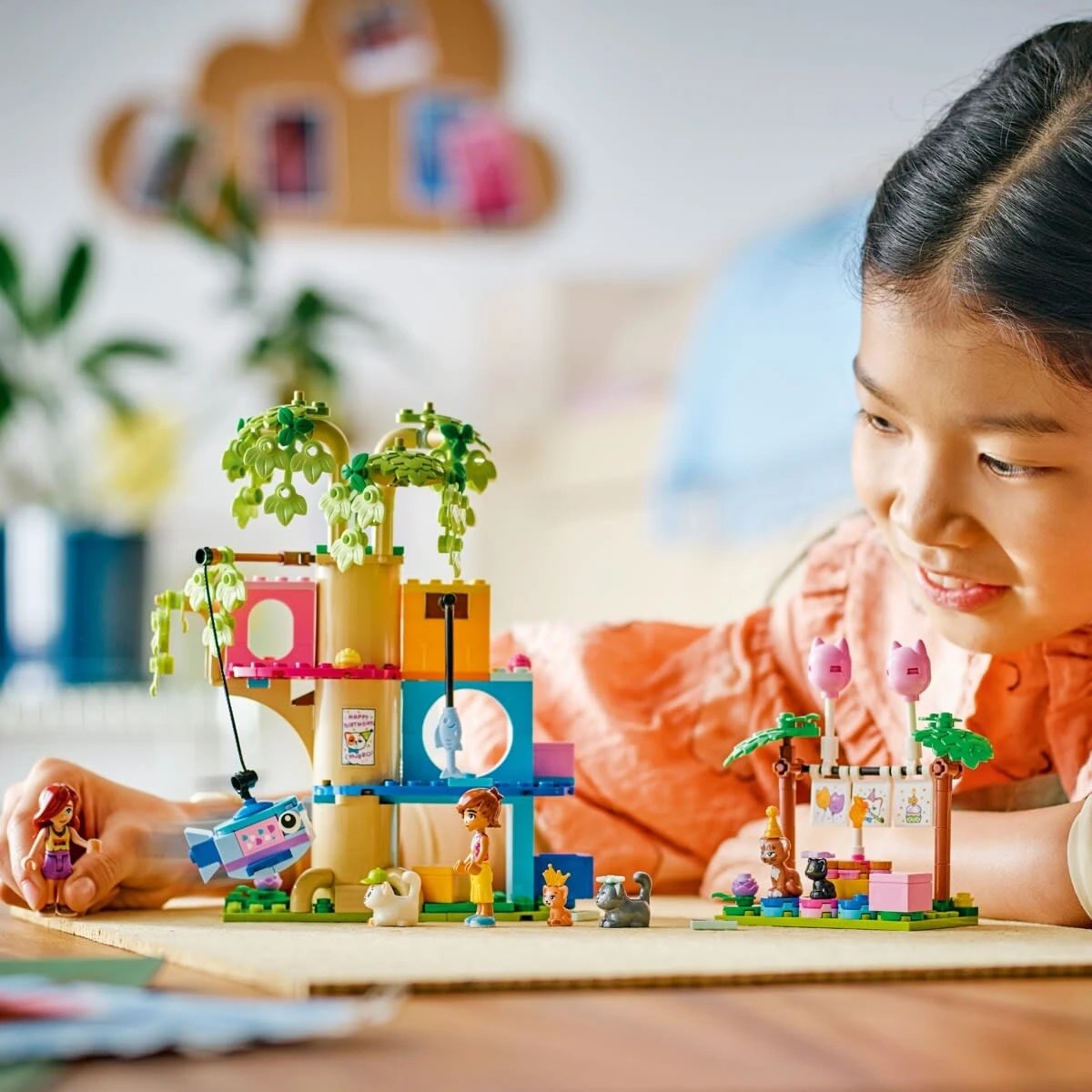 6 LEGO Friends Cat Birthday Party & Tree House 42666, 6 of 11