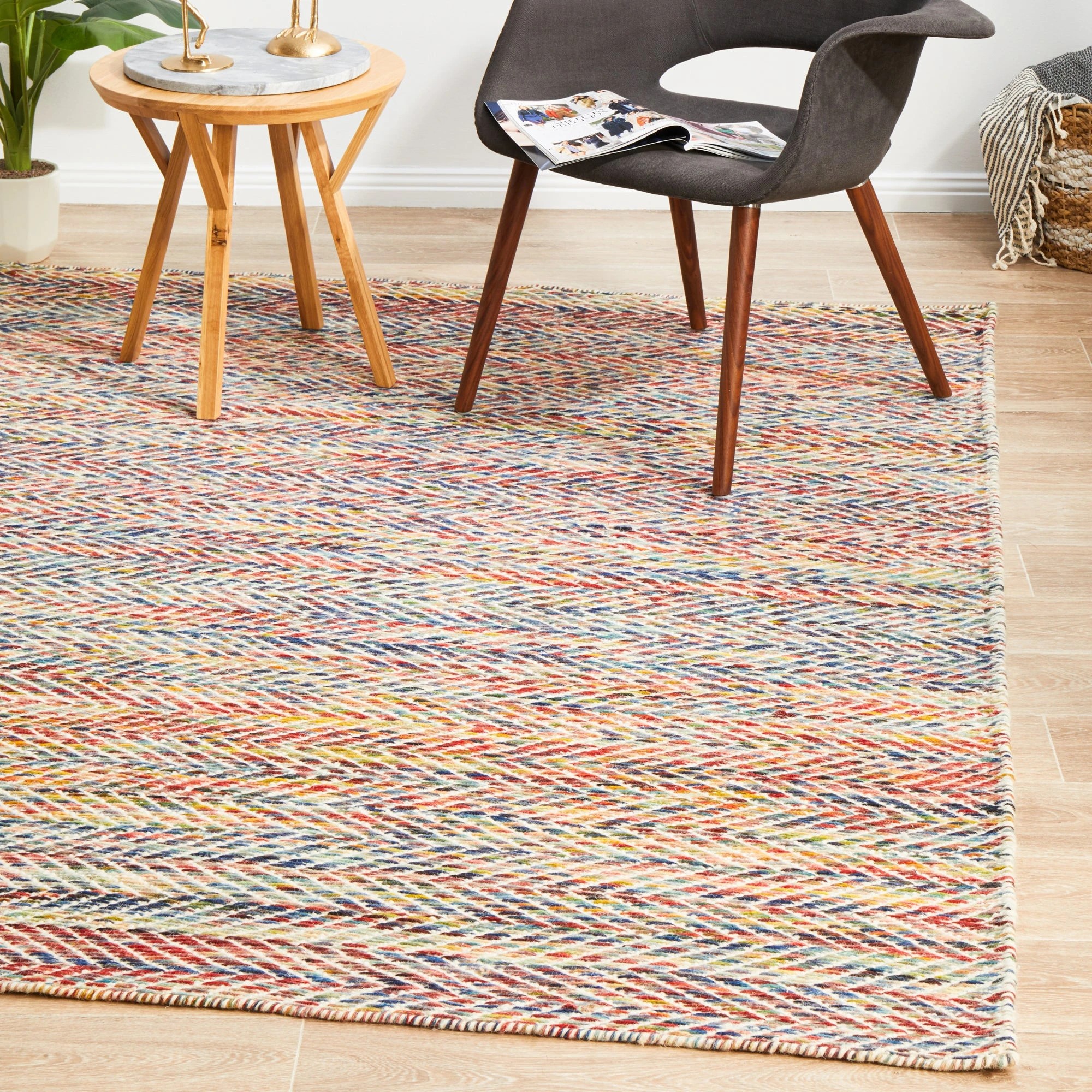 3 Common Ground Rugs Nordica 311 225x155cm - Medium Wool Rug - Red, 3 of 9