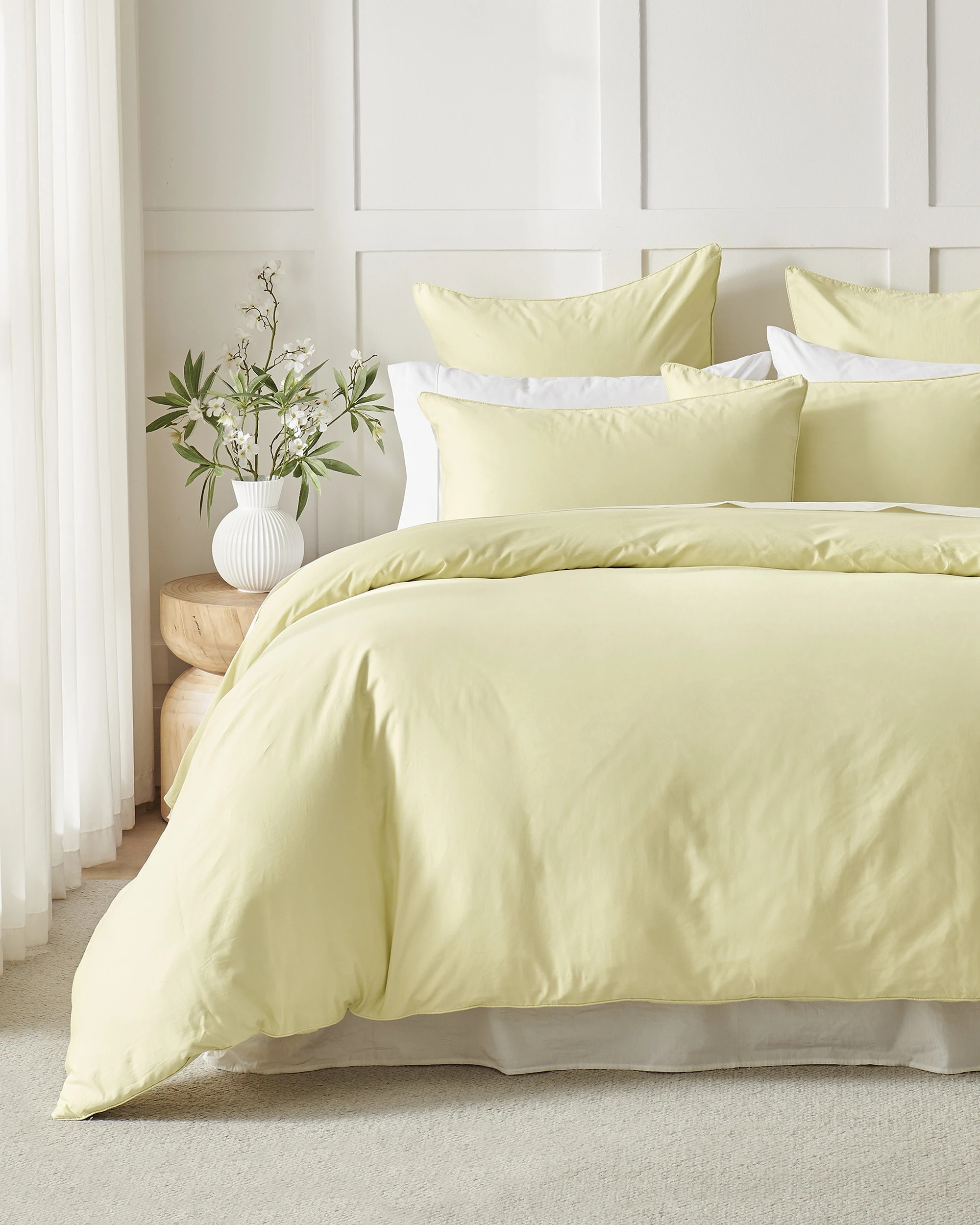 1 Dreamaker 400TC Premium Cotton Sateen Piped Quilt Cover Set - King Single Bed - Citron, 1 of 10