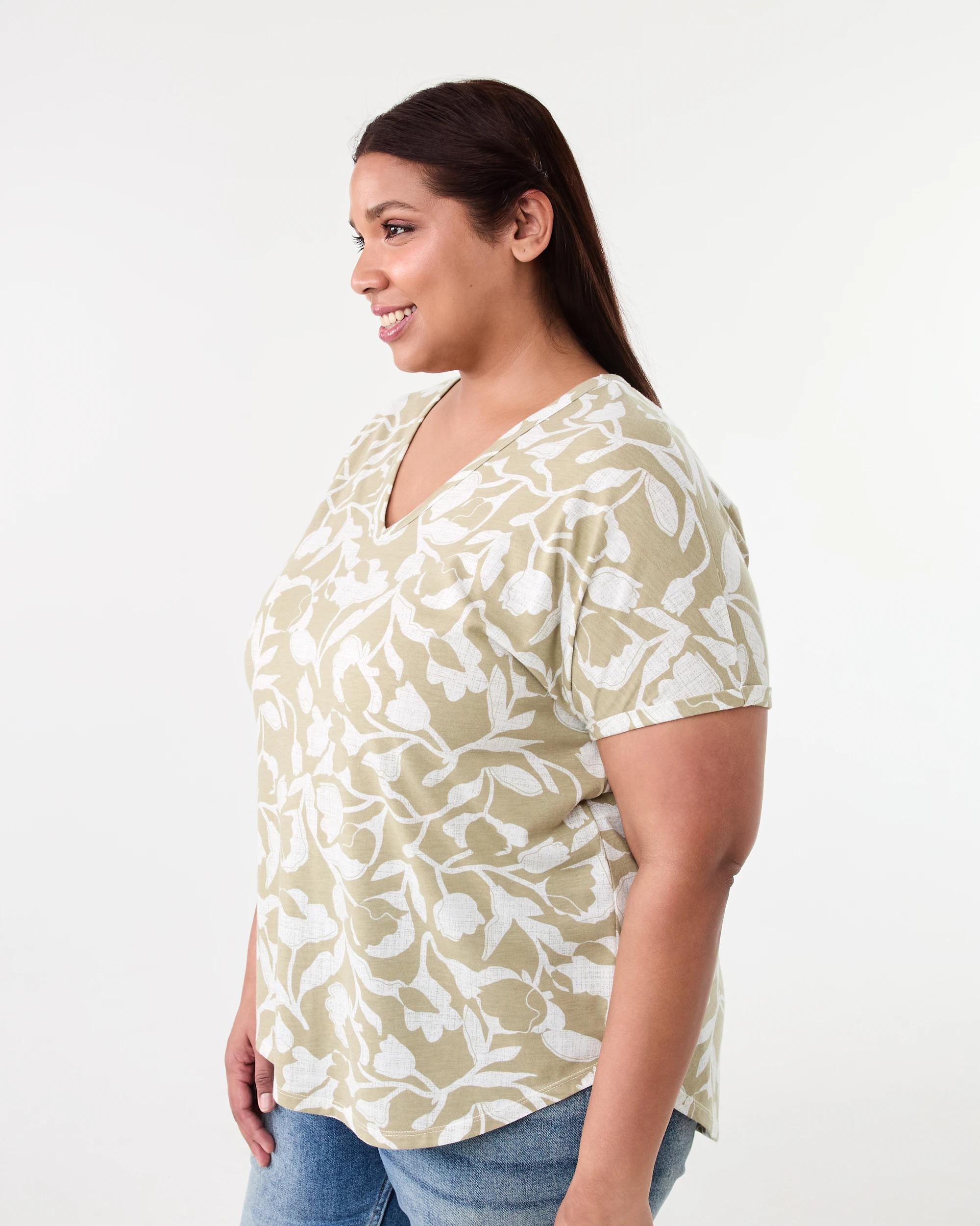 2 Curve Short Sleeve Print V-neck T-shirt Elm Flrl, 2 of 6