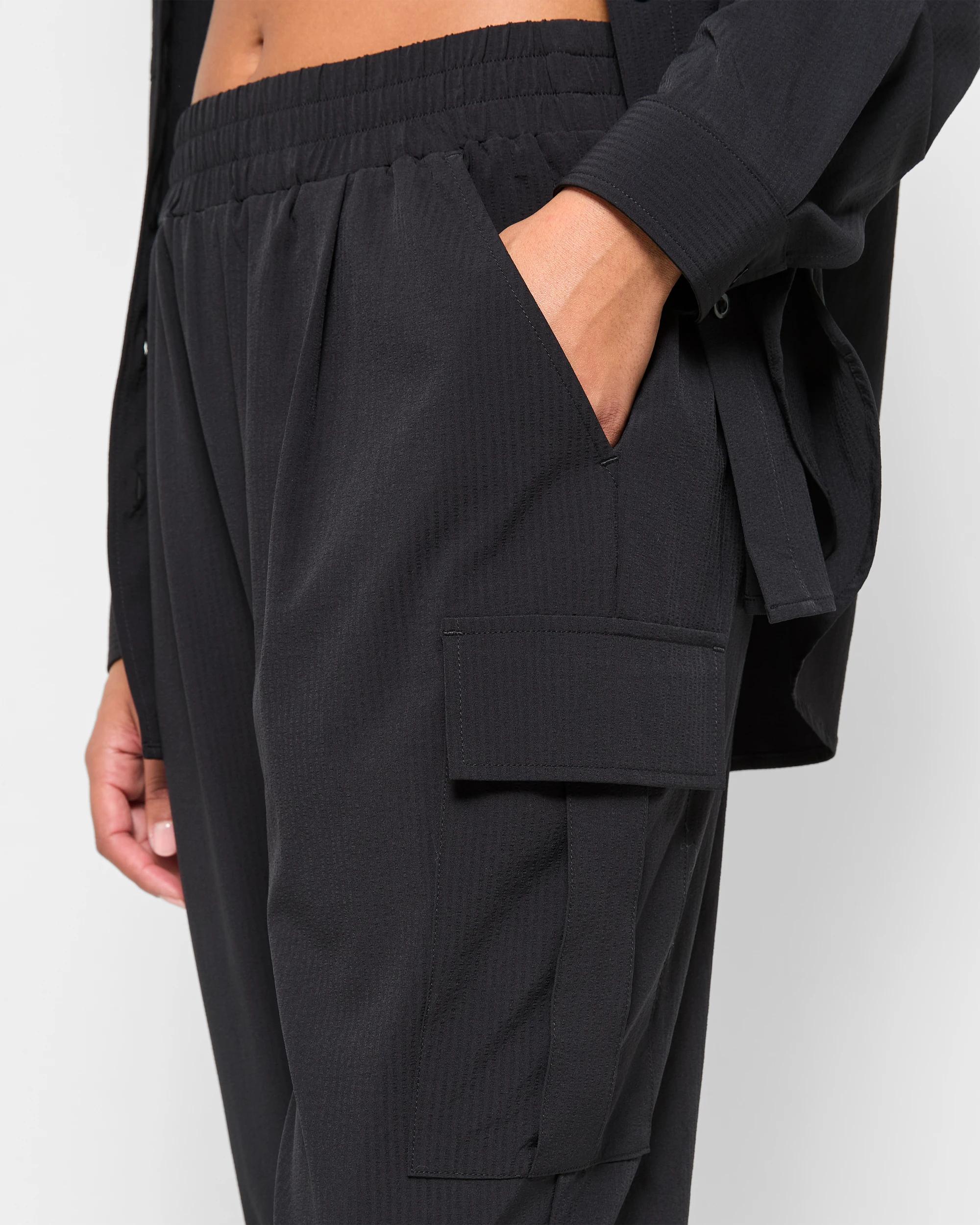 5 Target Active Woven Cargo Pants BLACK, 5 of 5