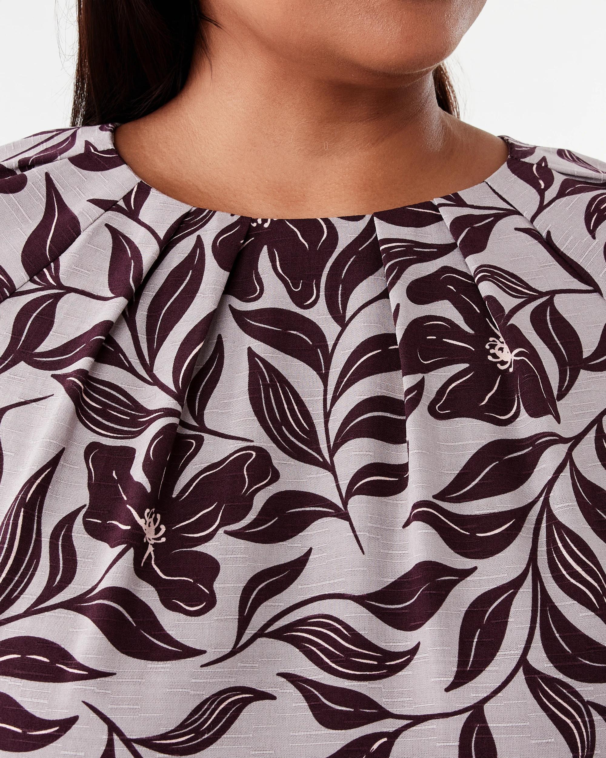 5 Curve Short Sleeve Tuck Top Flrl Small, 5 of 7