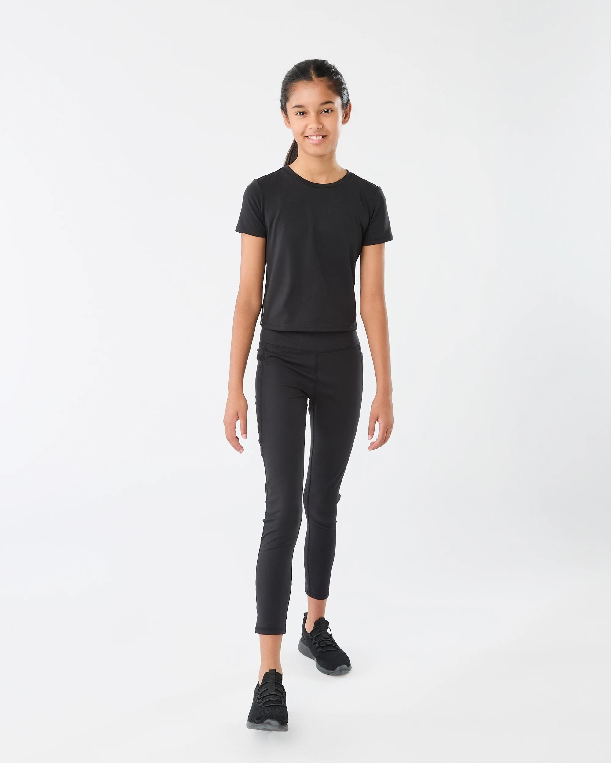 6 Supersoft T-shirt Black, 6 of 6